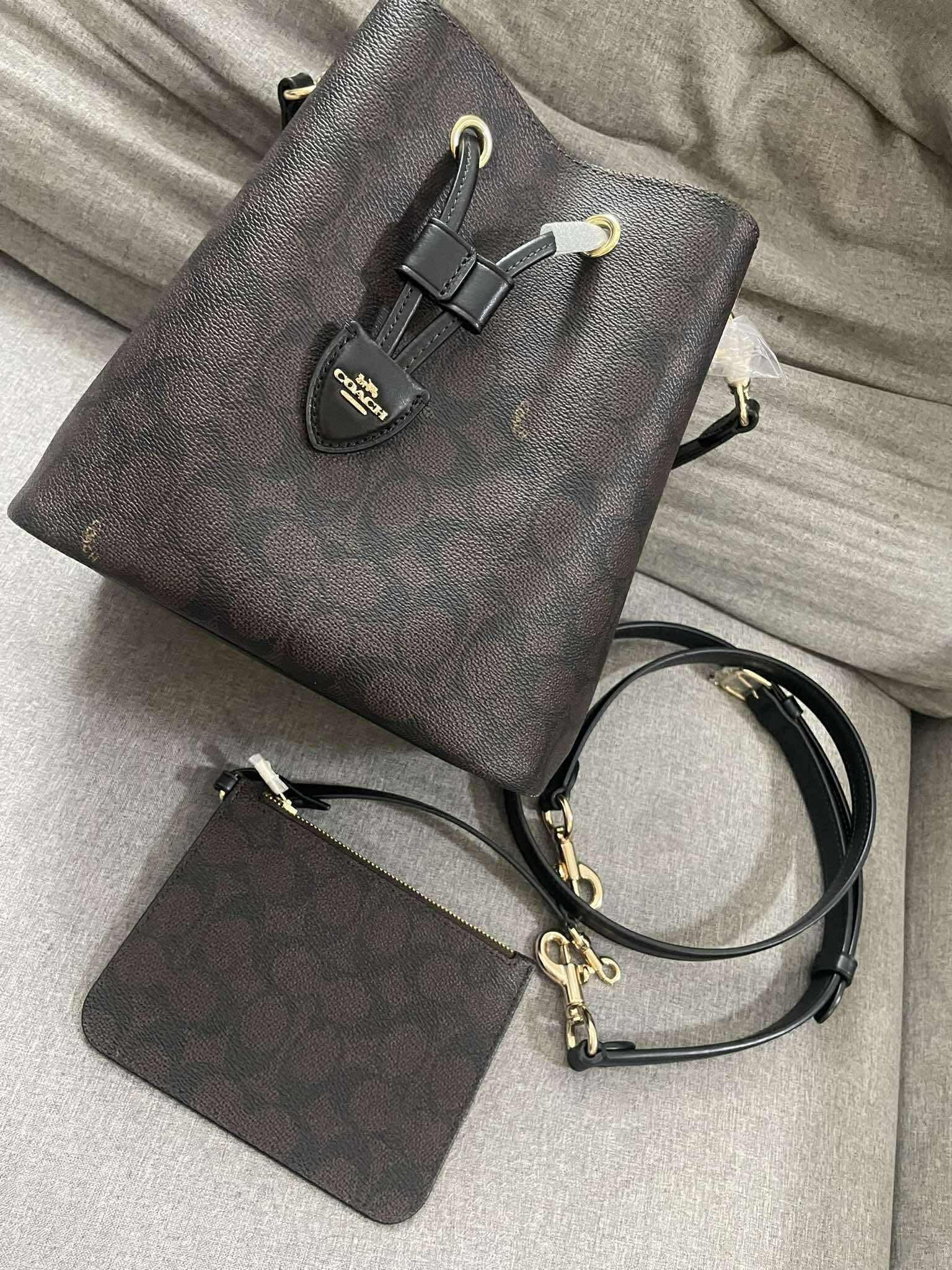 COACH Rowan Bucket Bag
