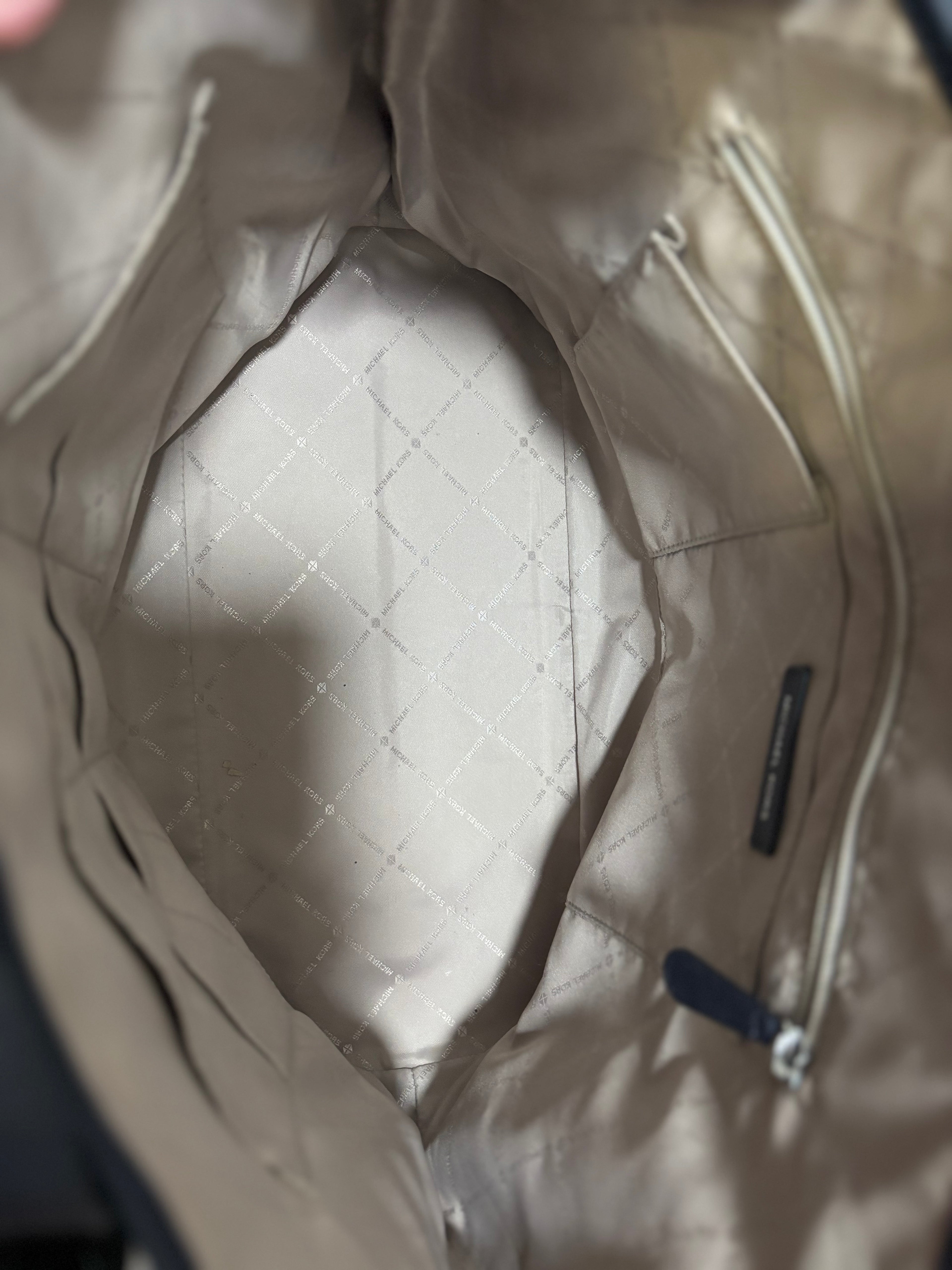 MICHAEL KORS Jet Set Travel Large Drawstring Tote