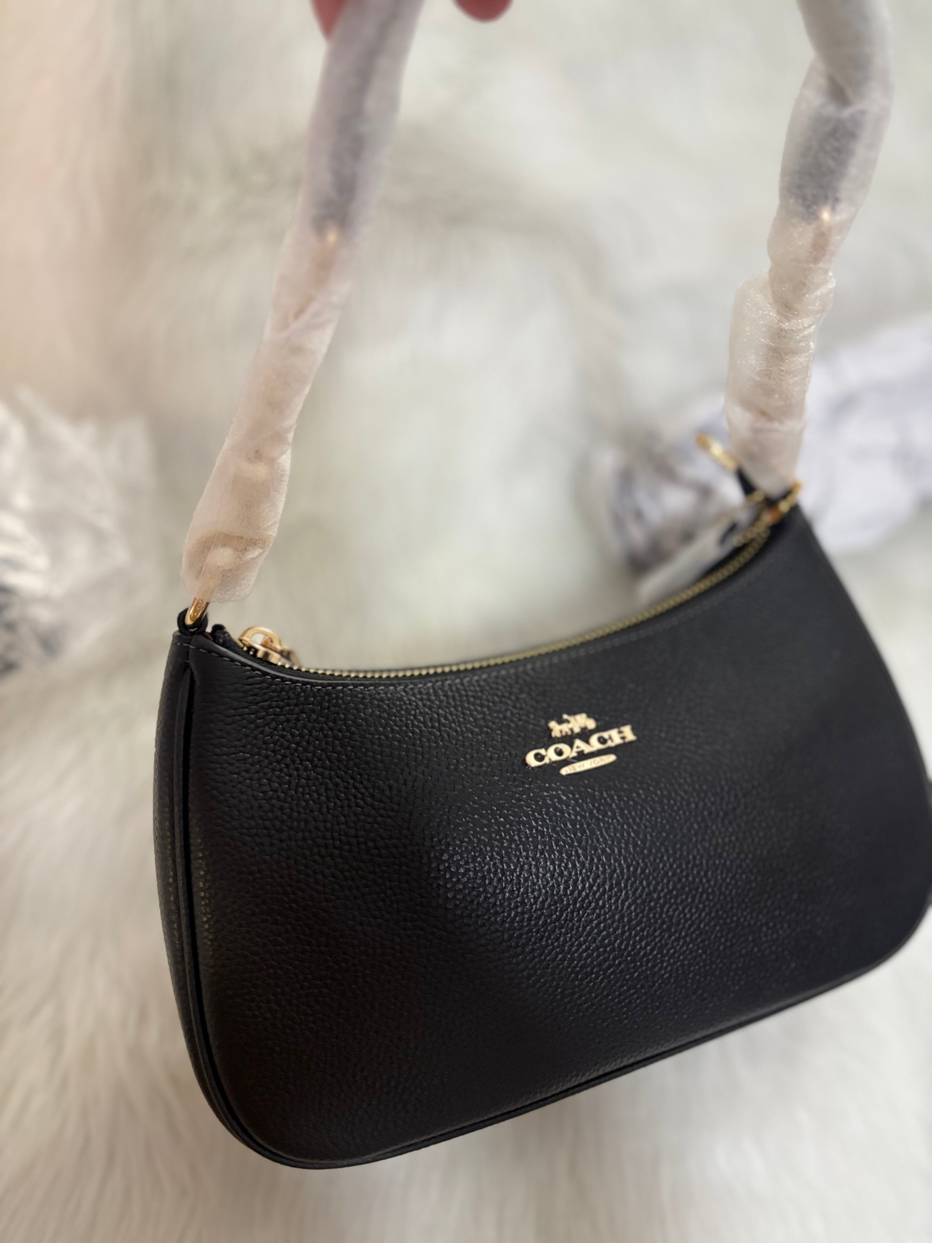 COACH Teri Shoulder Bag In Signature Canvas