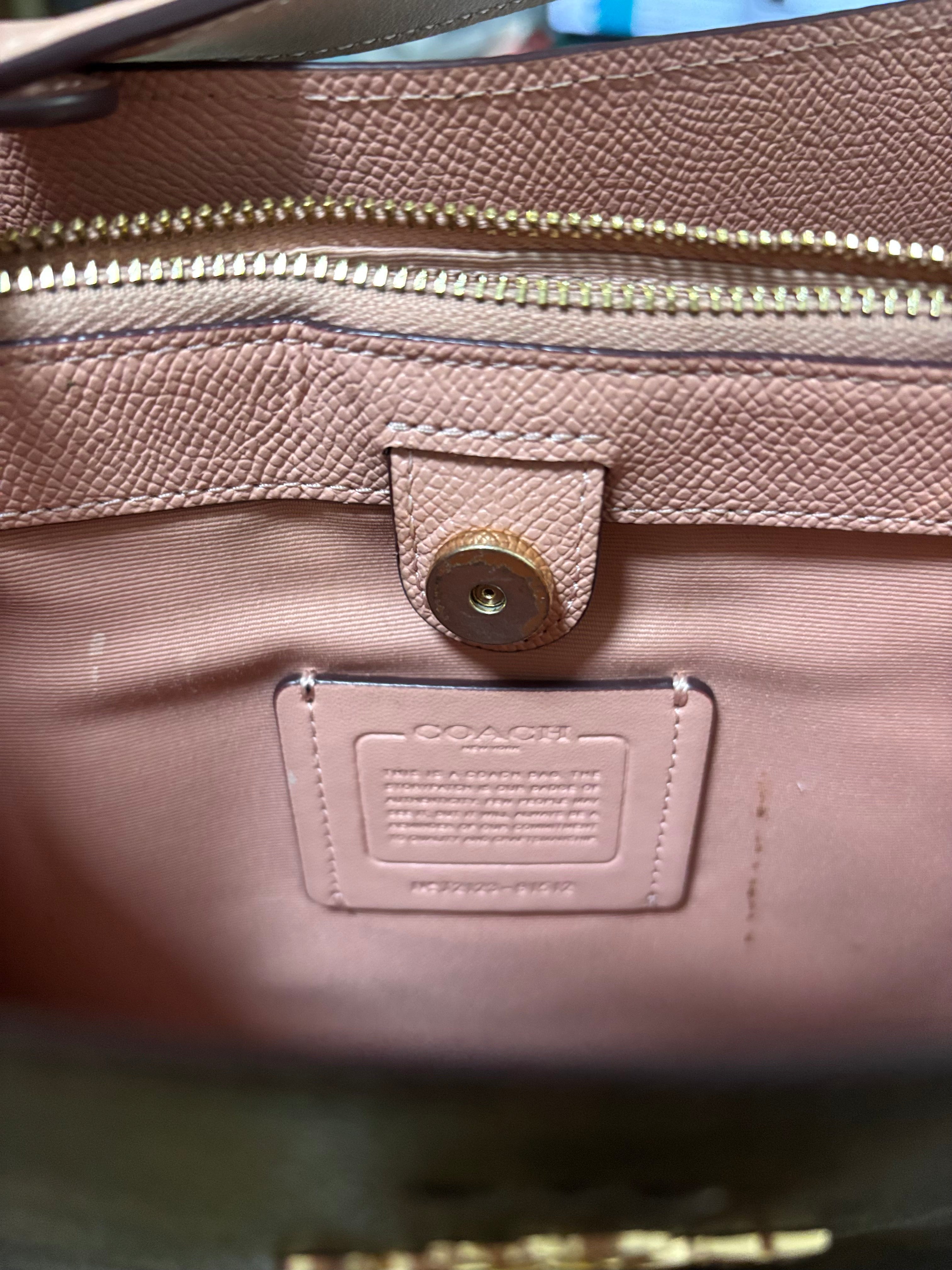 COACH Large Town Bucket - Mahogany/Salmon Pink