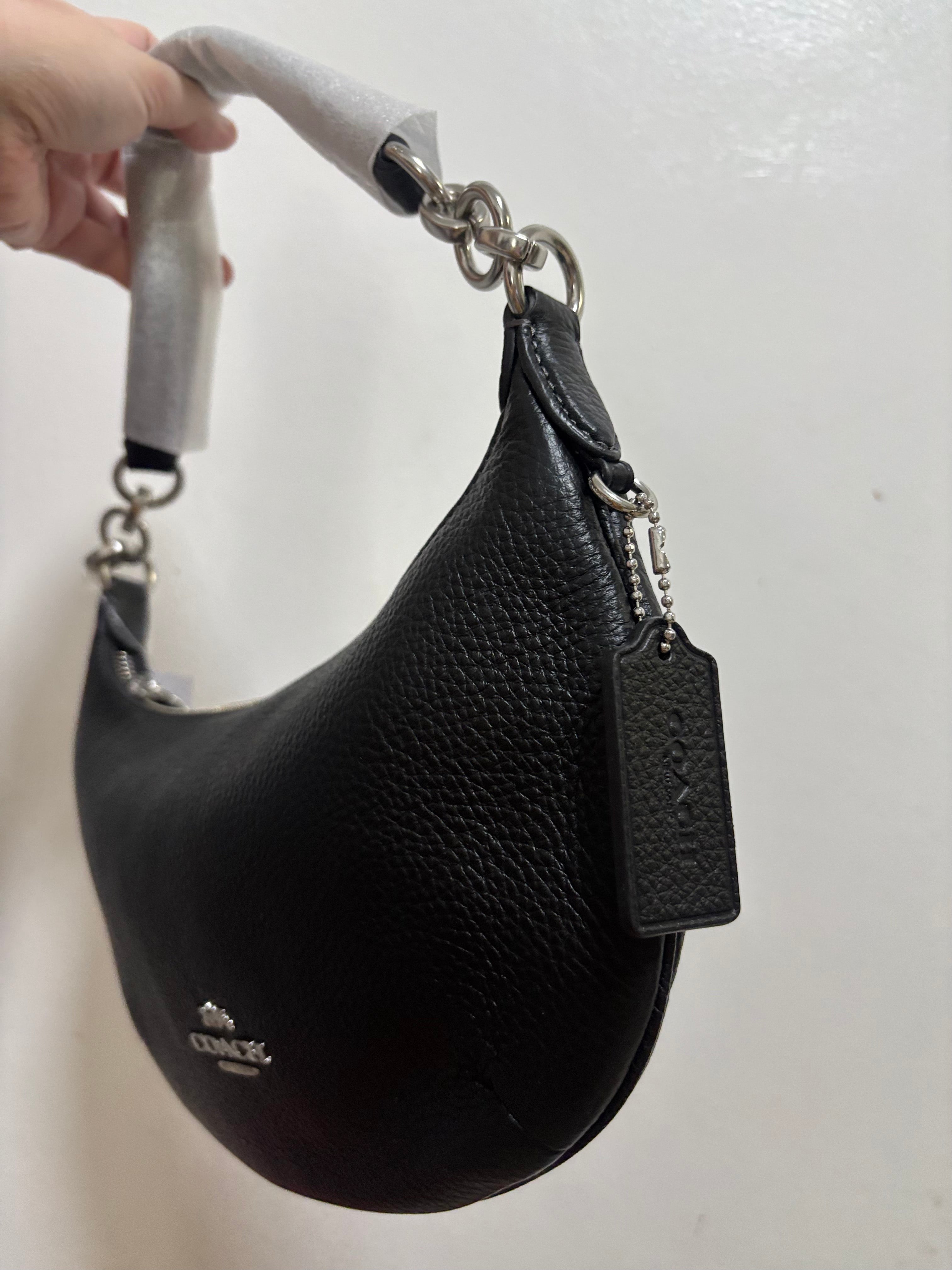 COACH Small Payton Hobo - Black