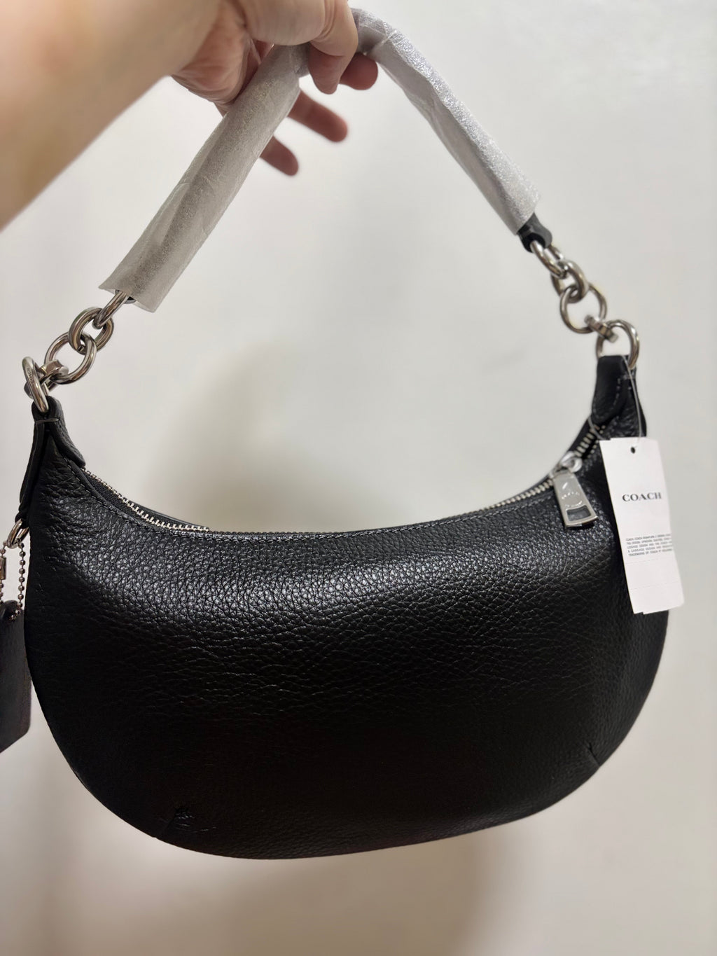 COACH Small Payton Hobo - Black