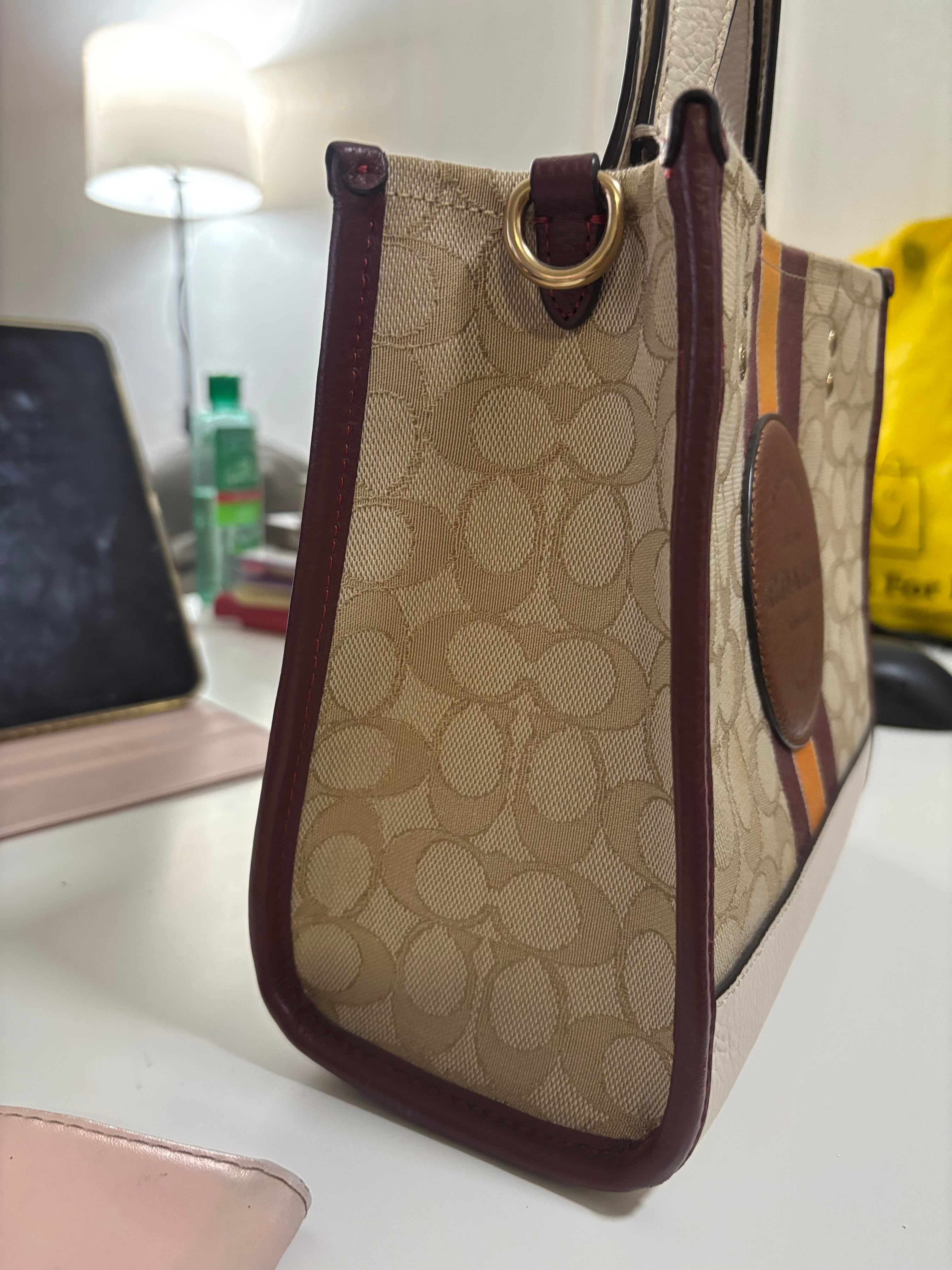 COACH Dempsey Tote Bag 22 In Signature Jacquard With Stripe And Coach Patch