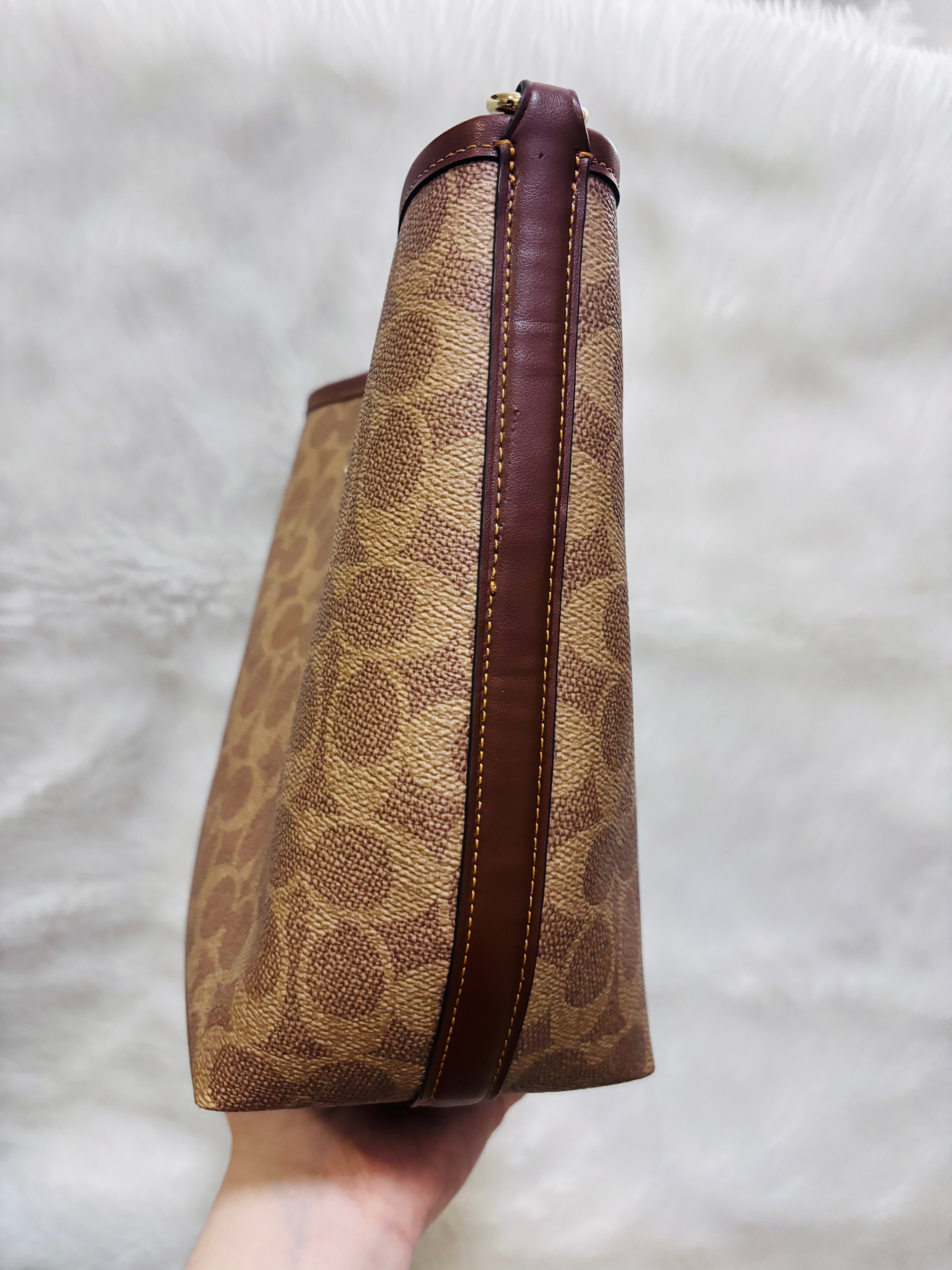 COACH City Bucket Bag