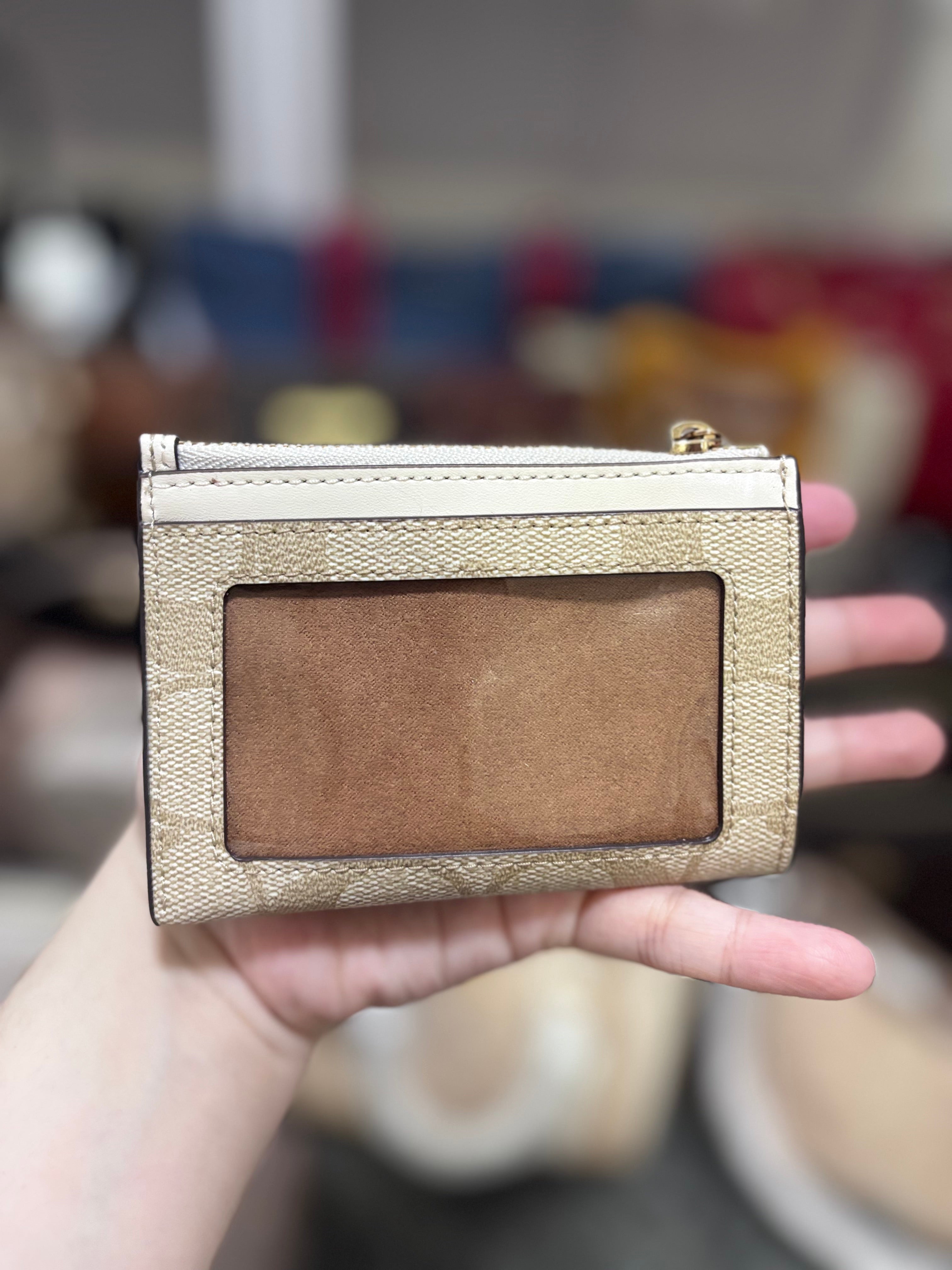COACH Mini Skinny Id Case In Signature Canvas - Chalk/Khaki