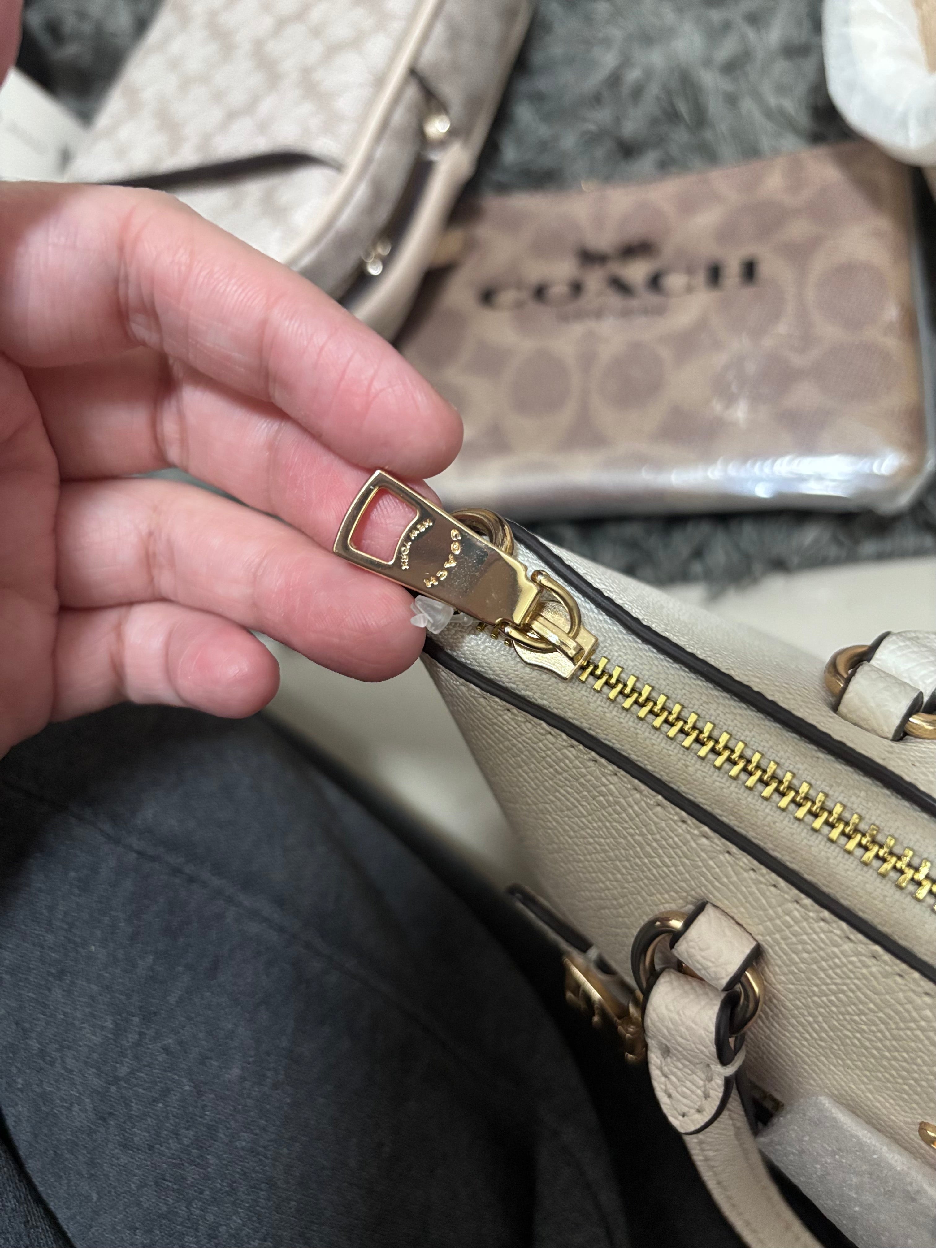 COACH Mini Gallery Crossbody Gold/Chalk