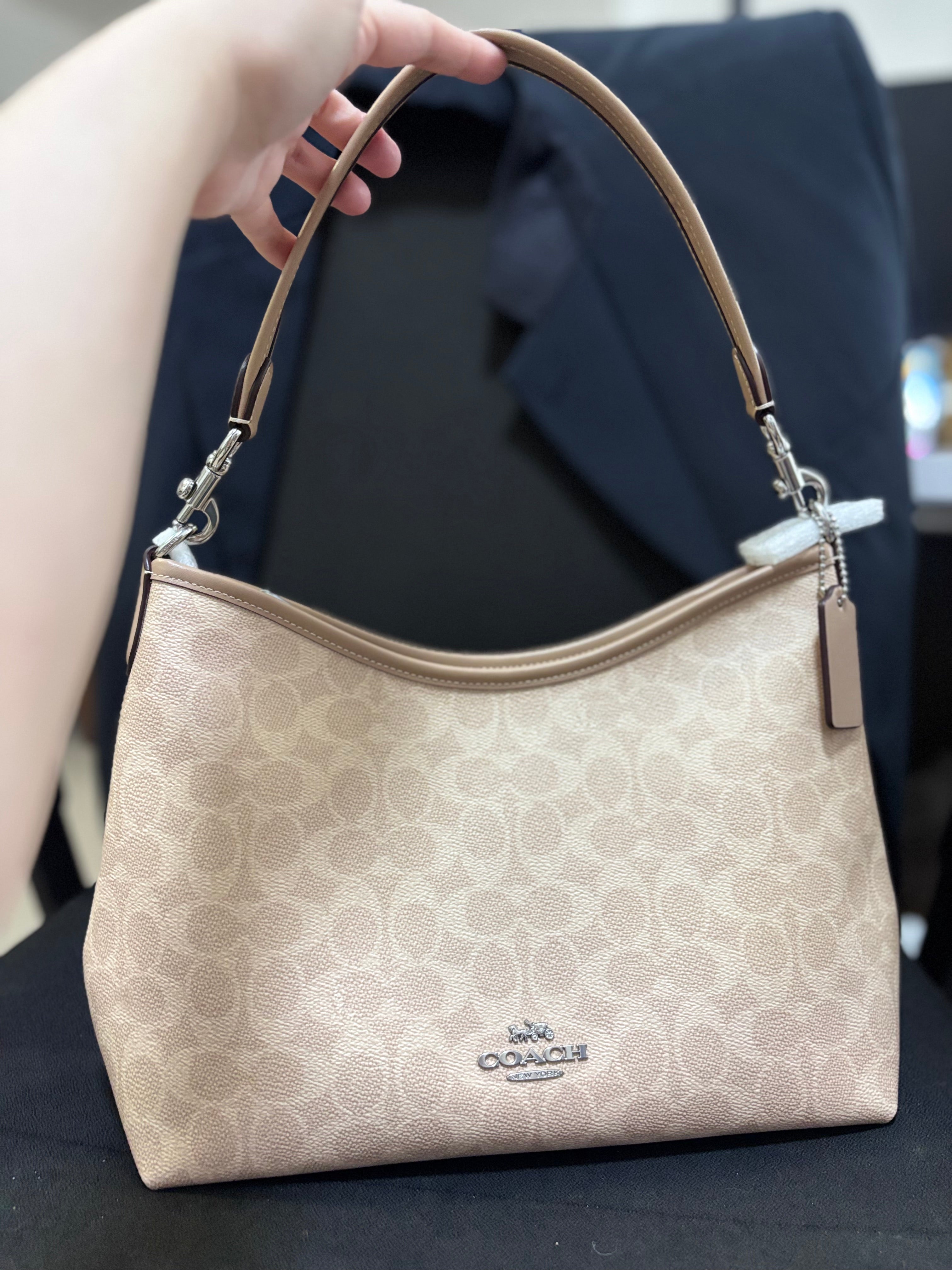 COACH Medium Laurel - Sand Taupe