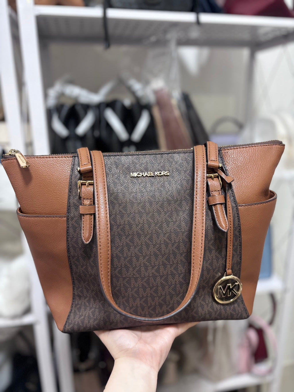 MICHAEL KORS Charlotte Signature Top Zip Tote