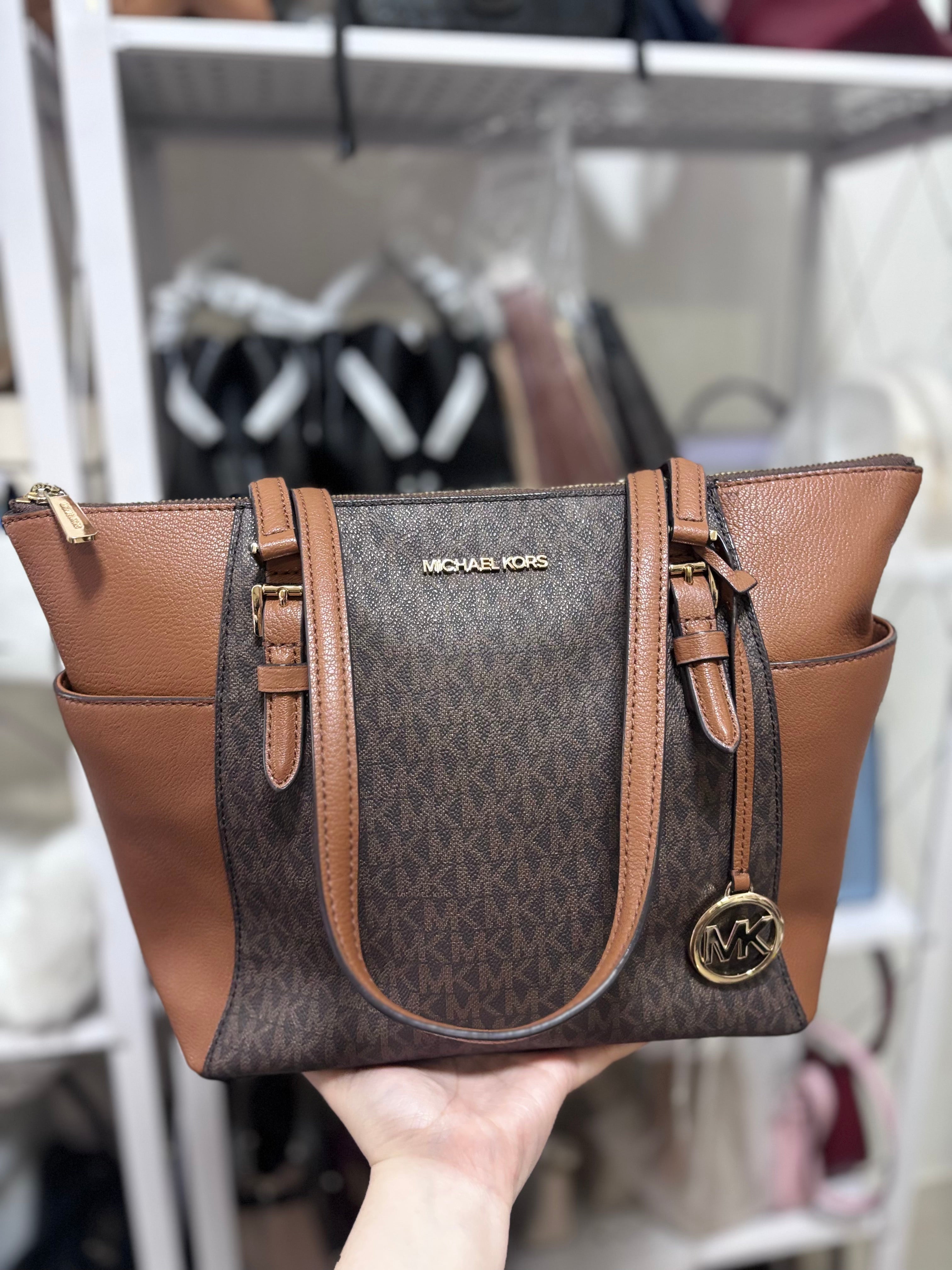 MICHAEL KORS Charlotte Signature Top Zip Tote