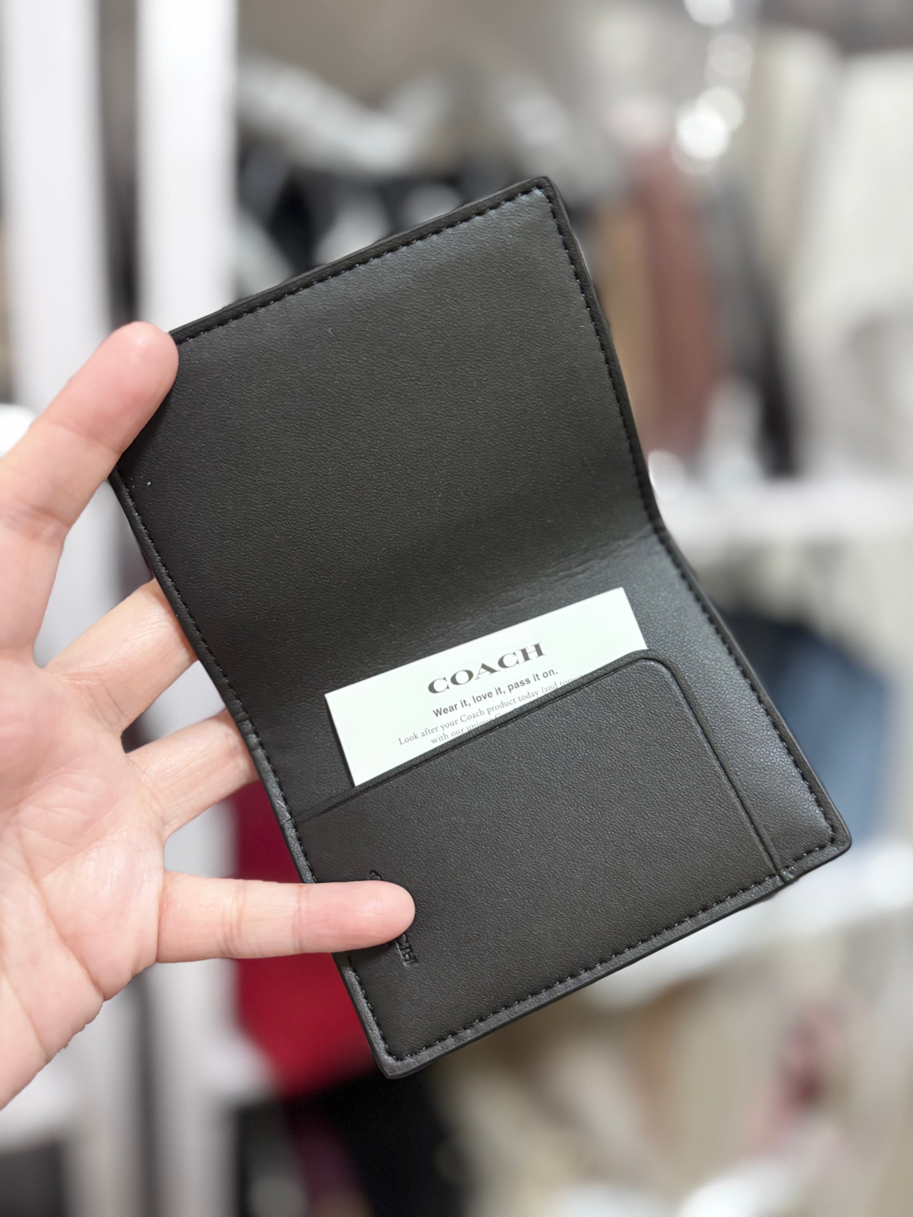 COACH Magnetic Card Case in Signature Canvas Small Men Wallet Black
