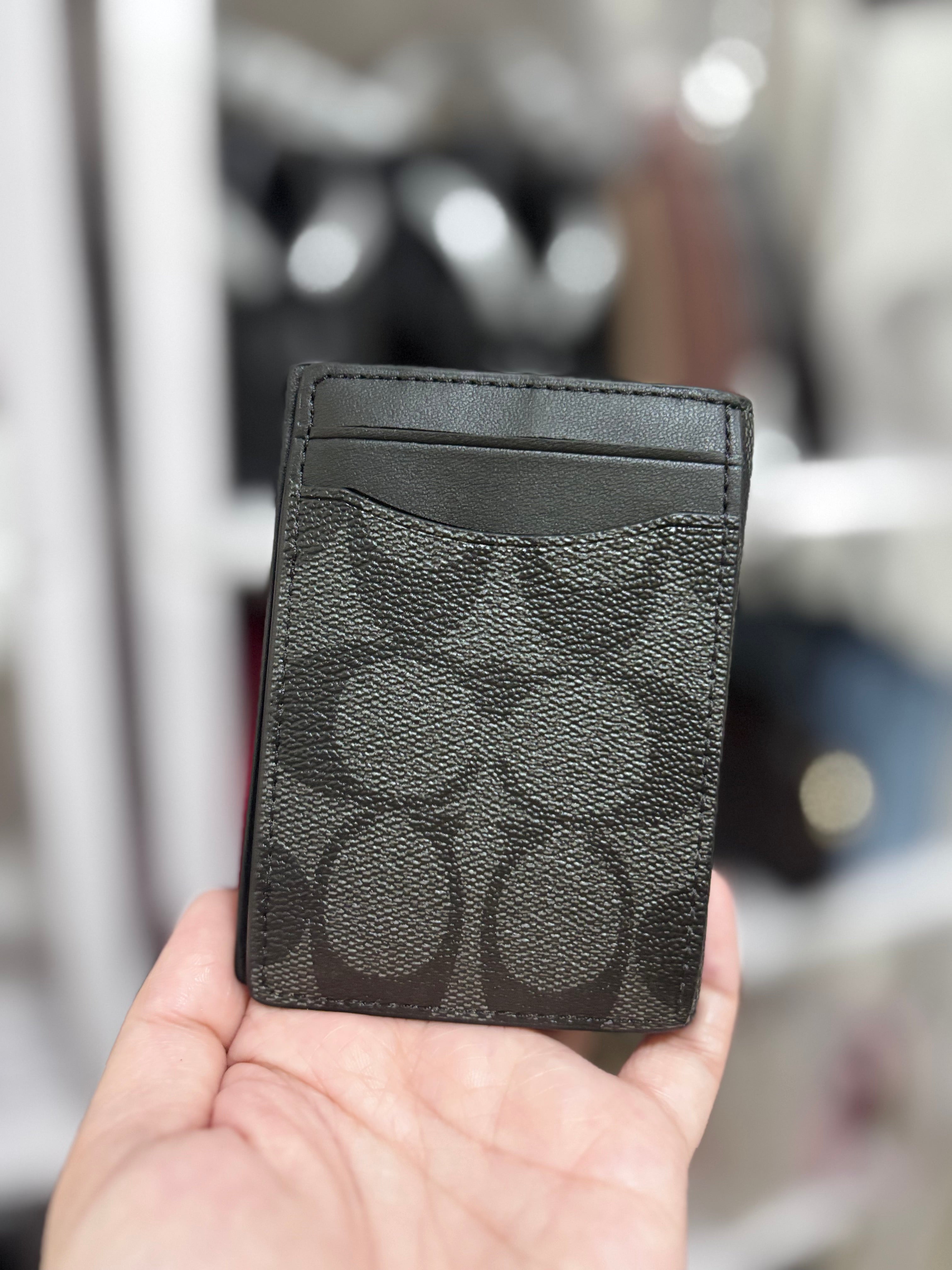 COACH Magnetic Card Case in Signature Canvas Small Men Wallet Black