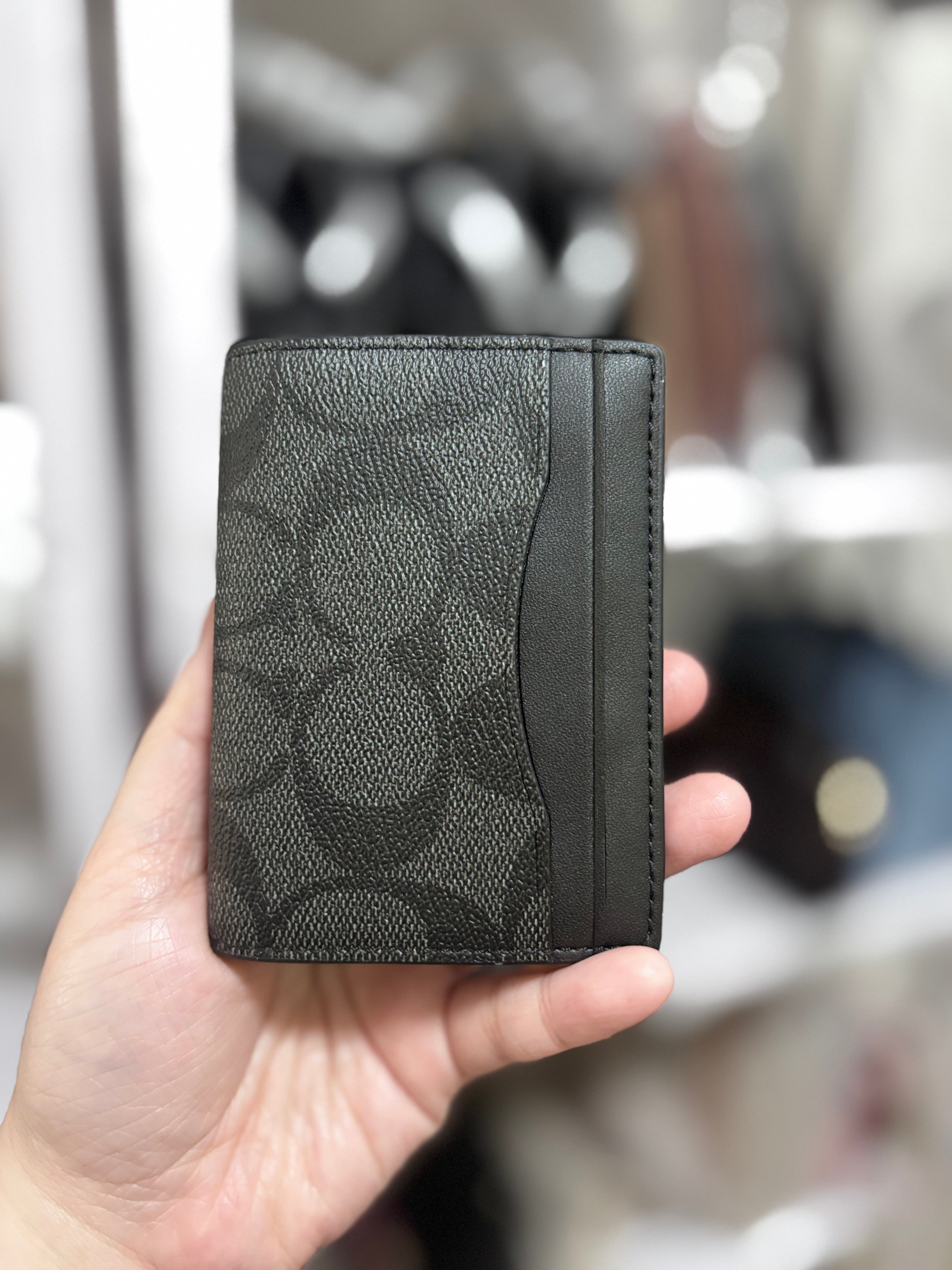 COACH Magnetic Card Case in Signature Canvas Small Men Wallet Black