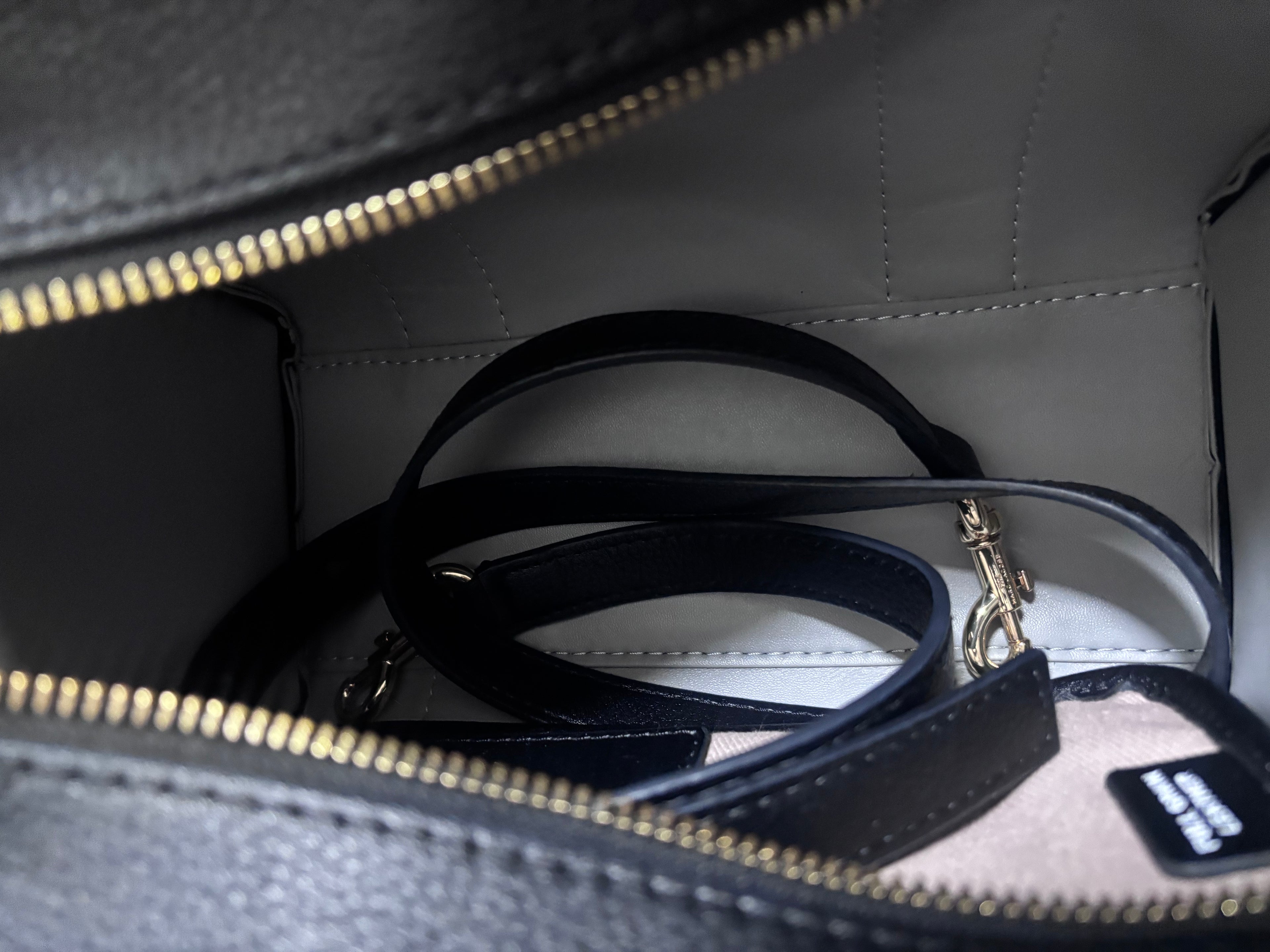 MARC JACOBS The Leather Tote Bag