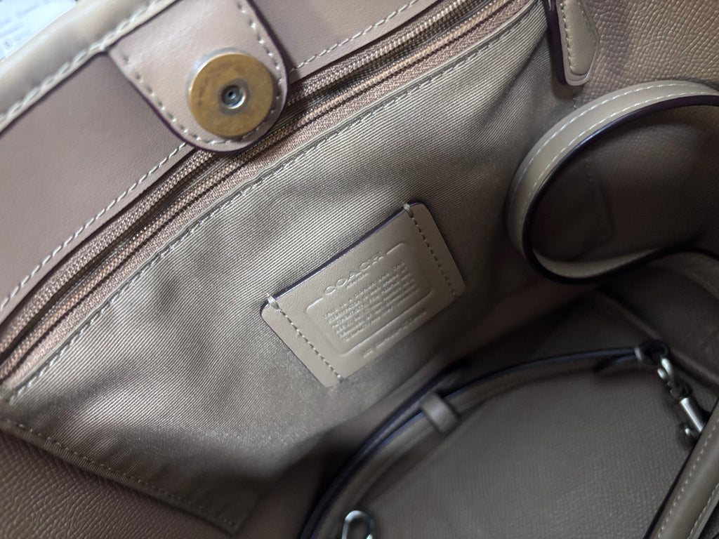 COACH City Bucket - Sand Taupe