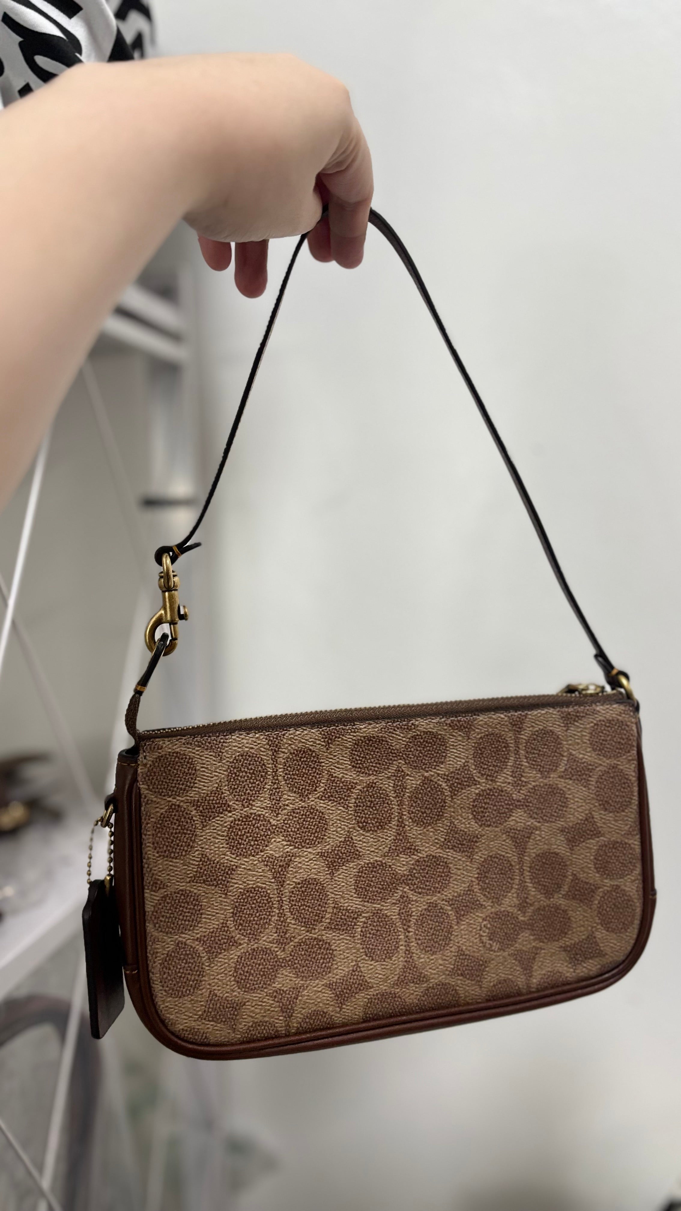 COACH Retail Plaza 22 Small Shoulder Bag in Tan Brown