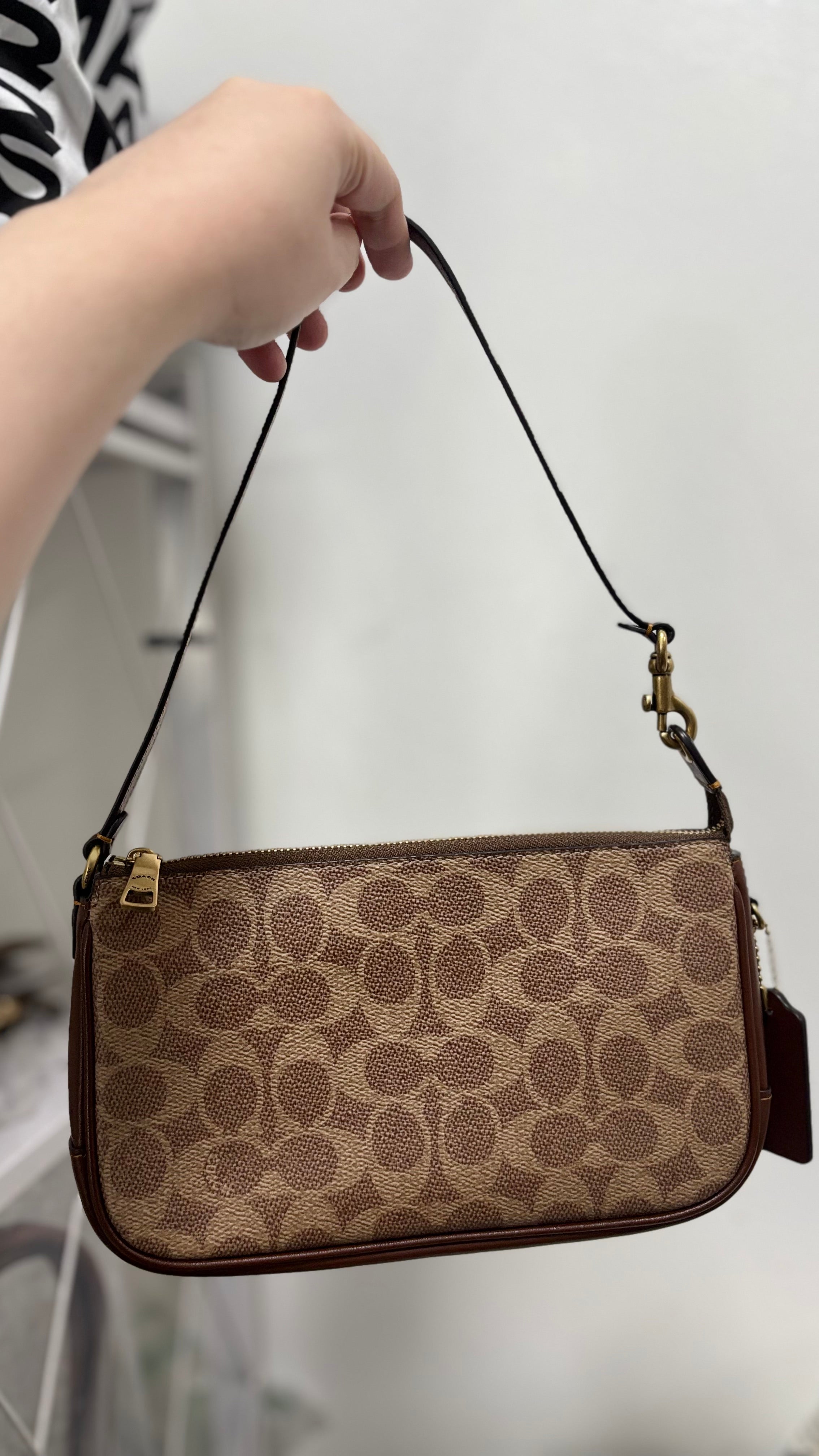 COACH Retail Plaza 22 Small Shoulder Bag in Tan Brown