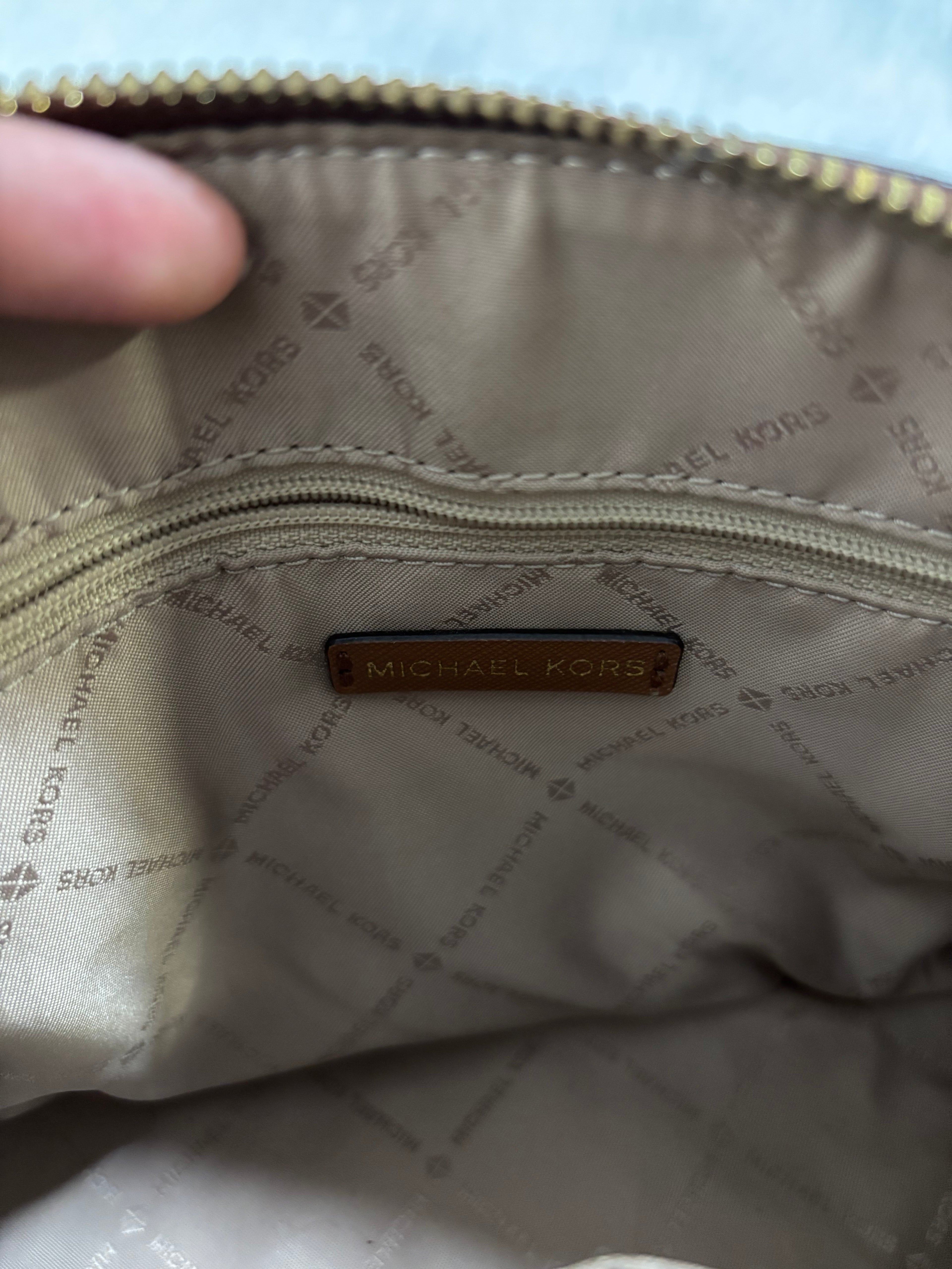 MICHAEL KORS Dome Crossbody Bag