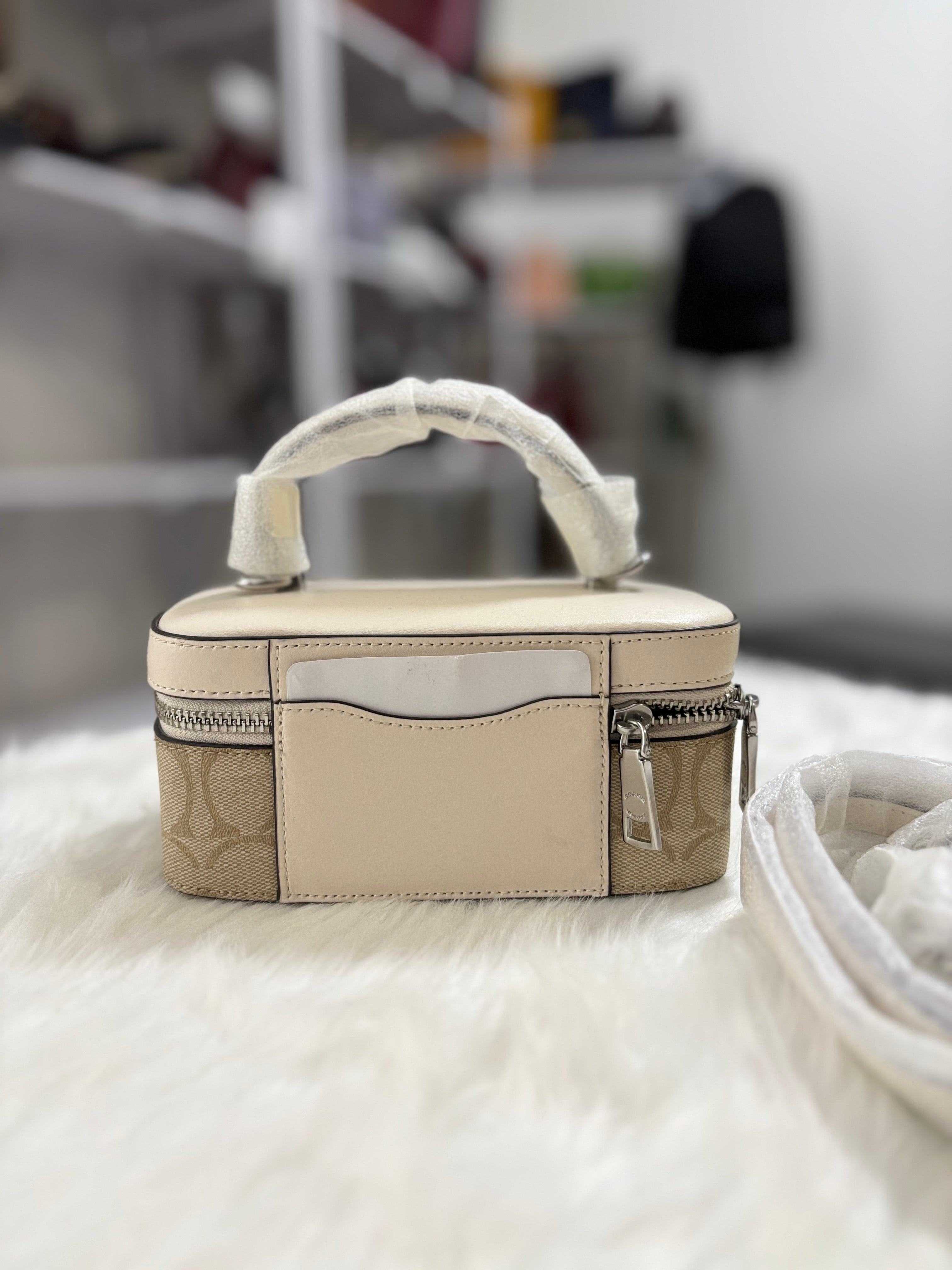 COACH Train Case Crossbody -  Chalk/Khaki Signature