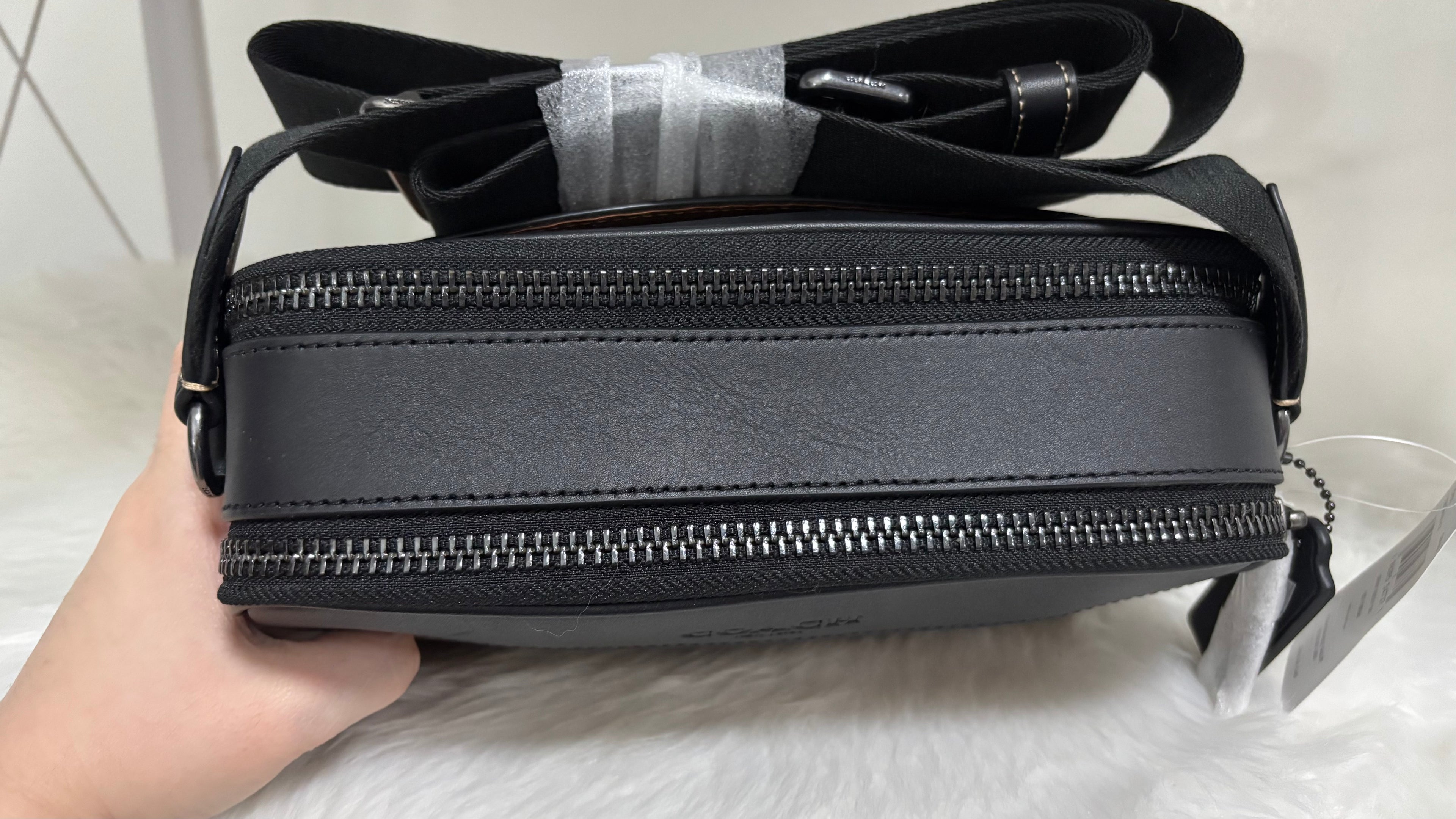 Graham Crossbody Bag In Signature Canvas Brown