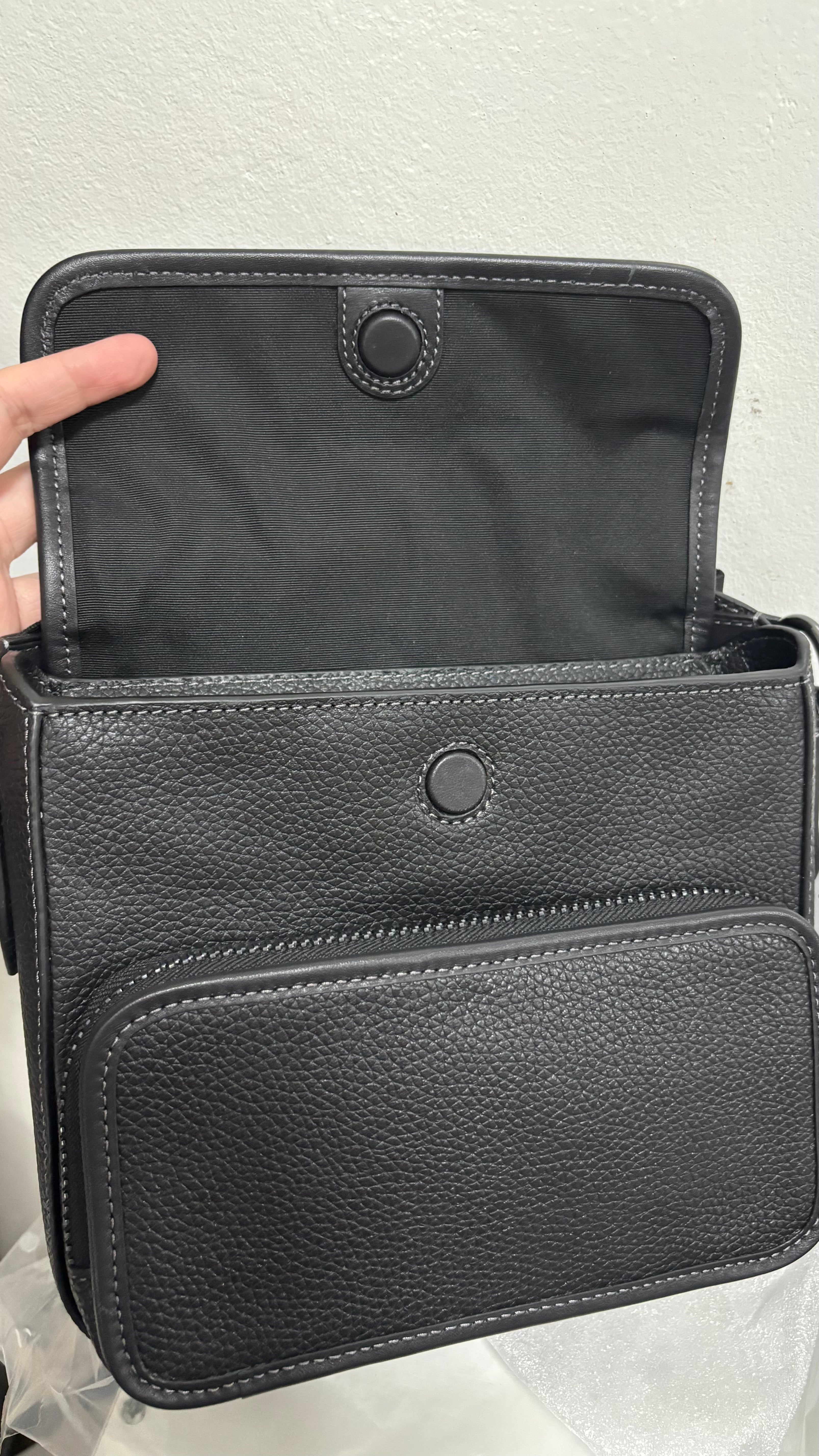 COACH Sullivan Flap Crossbody Bag - Black