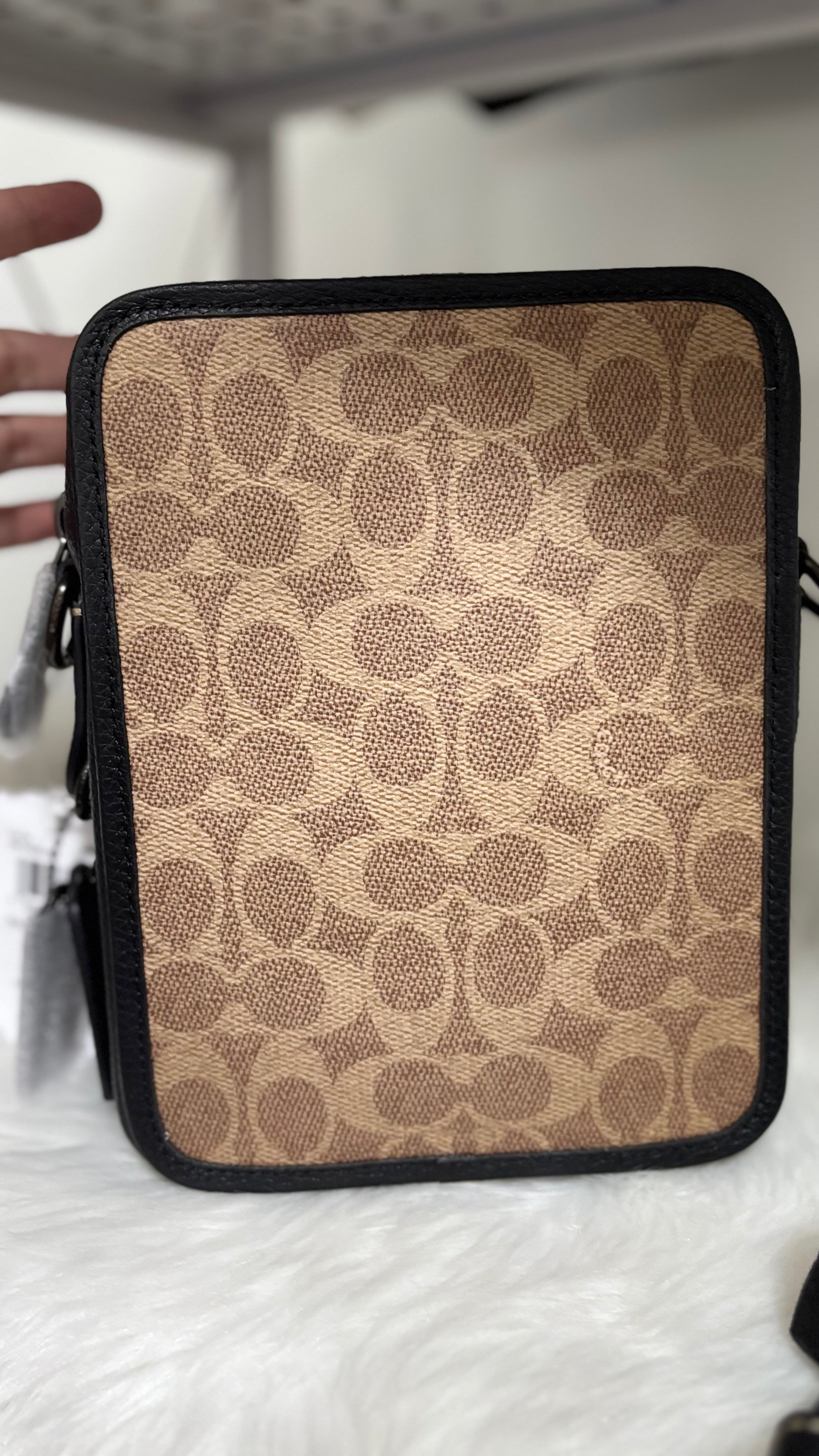 COACH Sullivan in Signature Canvas - Brown