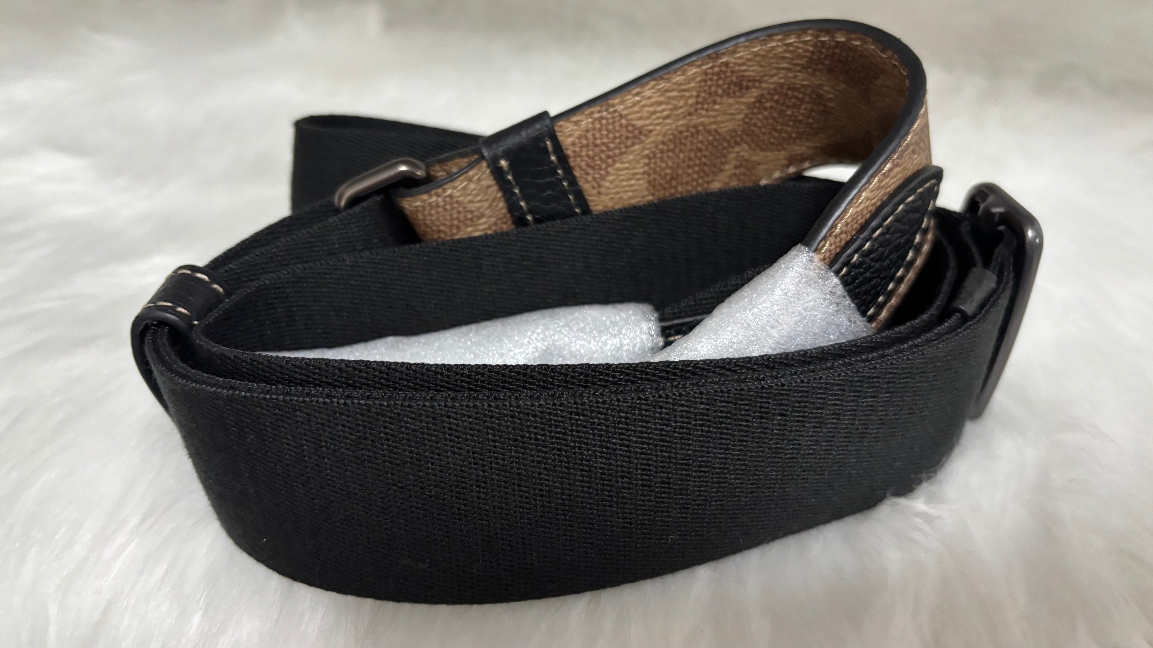 COACH Sullivan in Signature Canvas - Brown