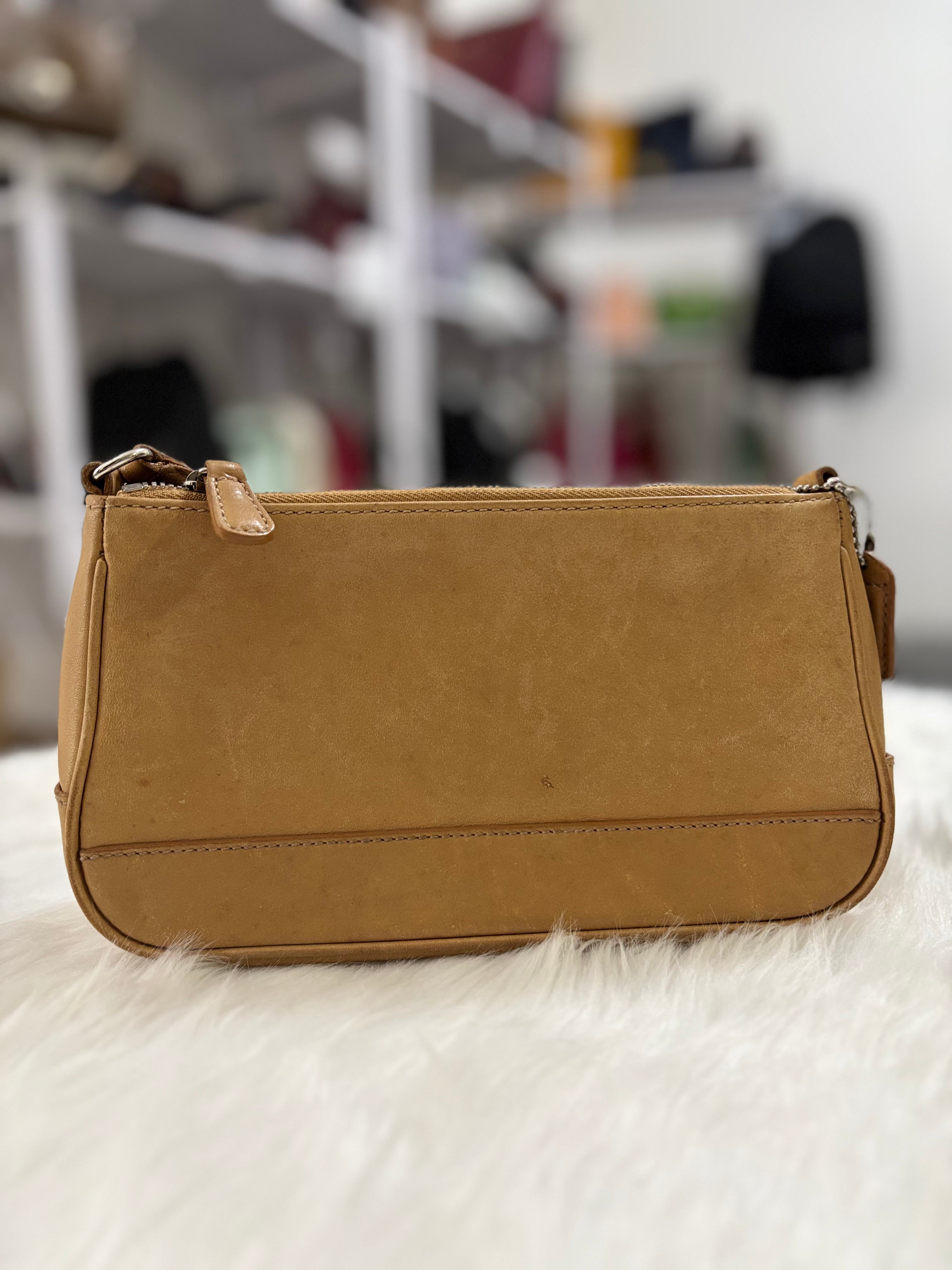 COACH Demi Baguette Shoulder