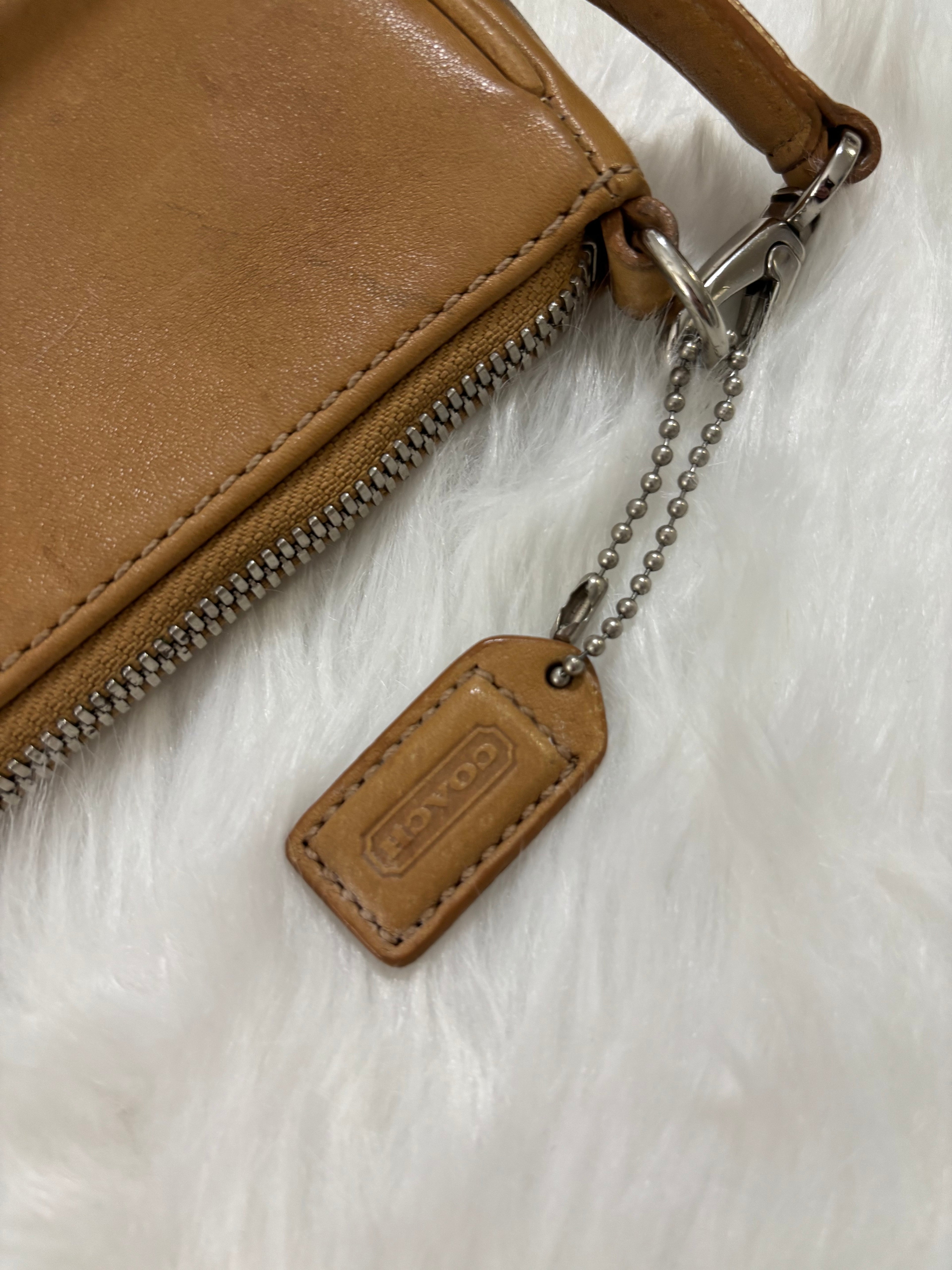 COACH Demi Baguette Shoulder