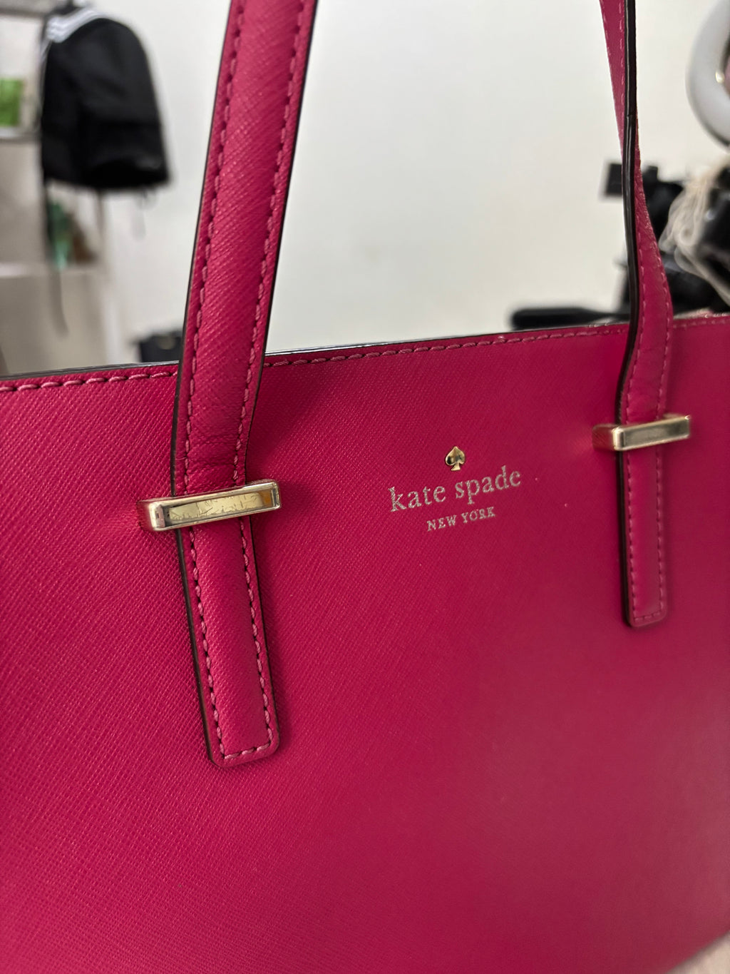 KATE SPADE Leather Cedar Street Hayden Tote in Fuschia