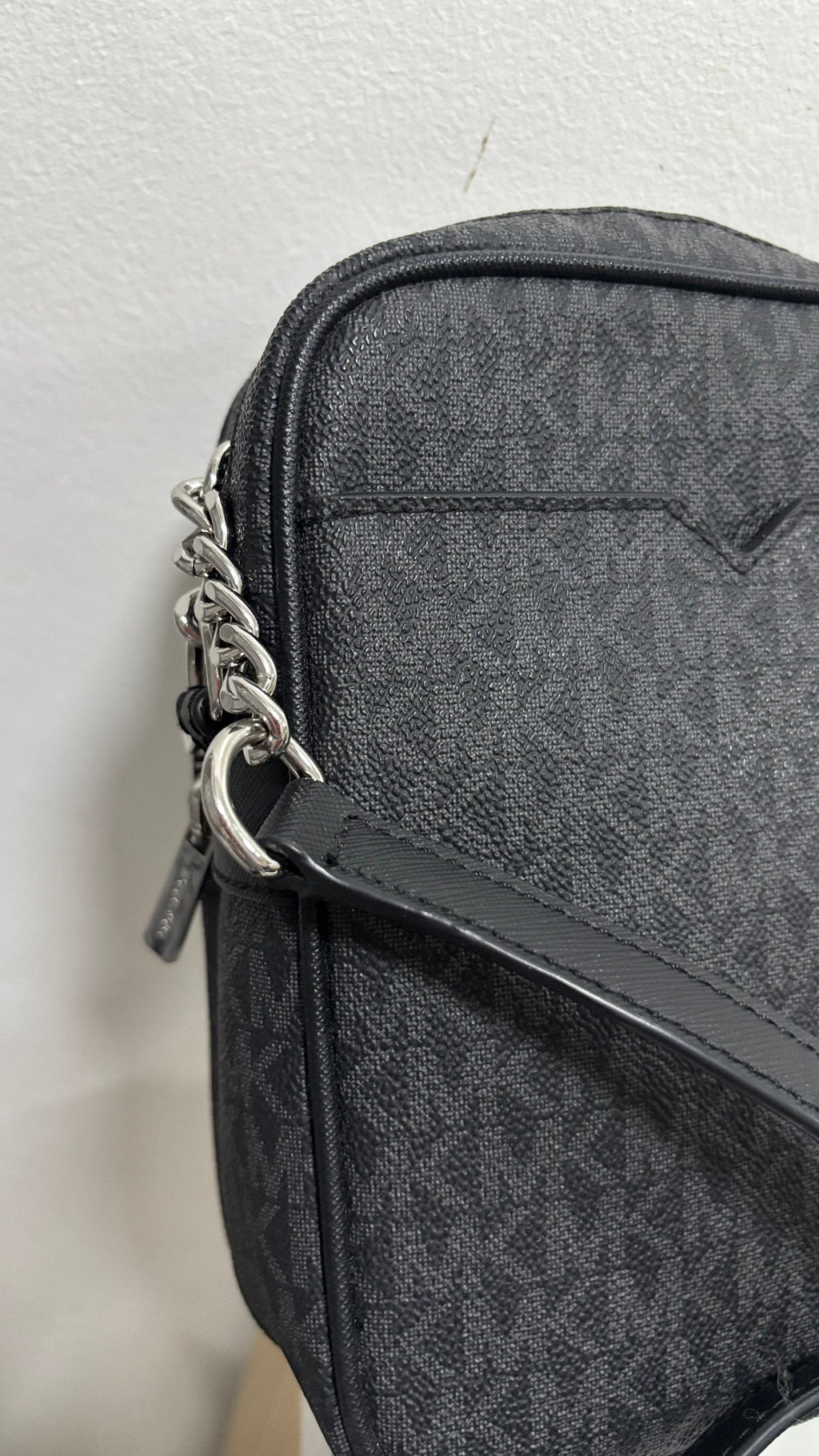 MICHAEL KORS Jet Set Travel Medium Logo Crossbody Bag