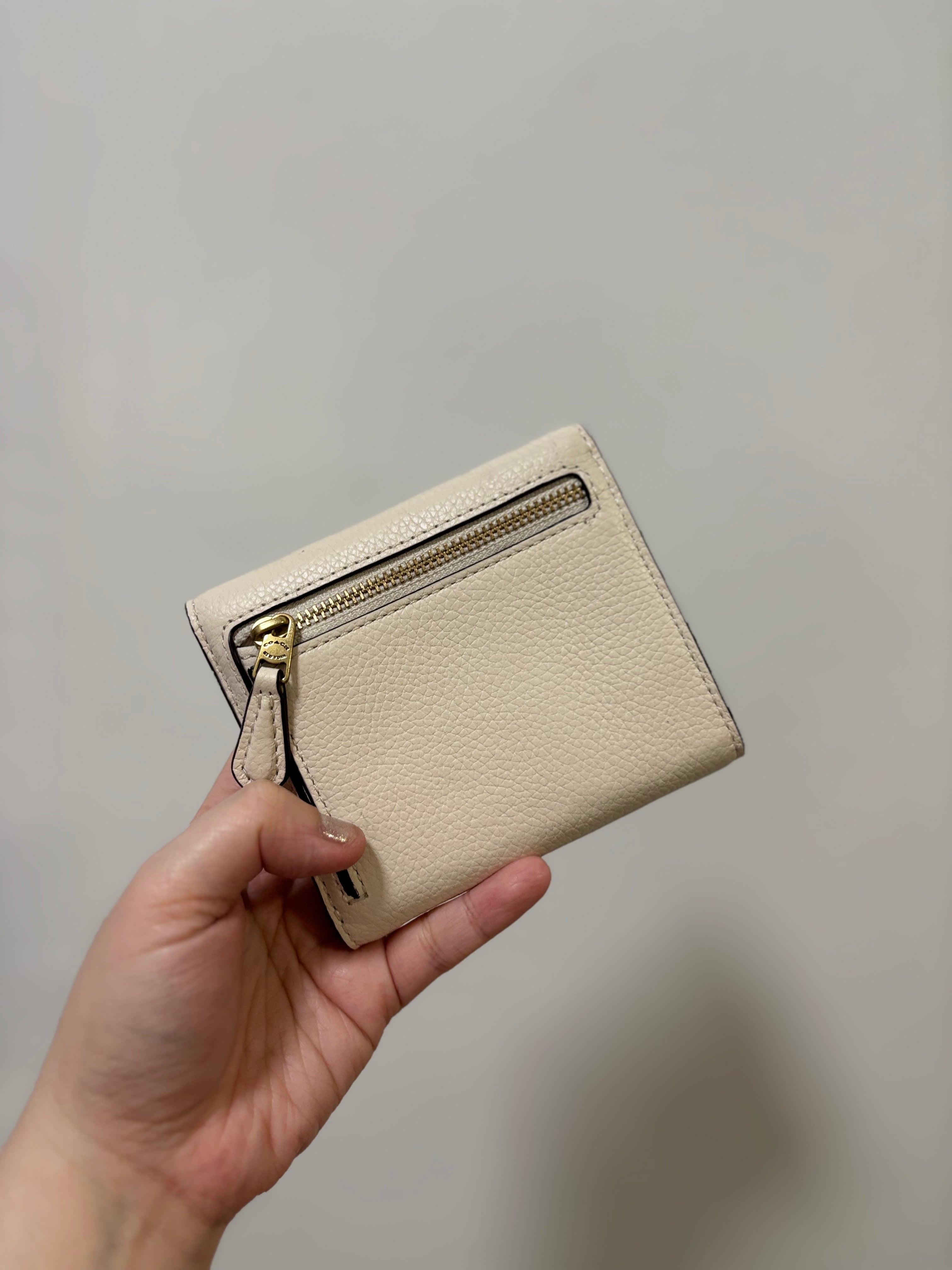 COACH Mila Trifold Pebbled Wallet - White