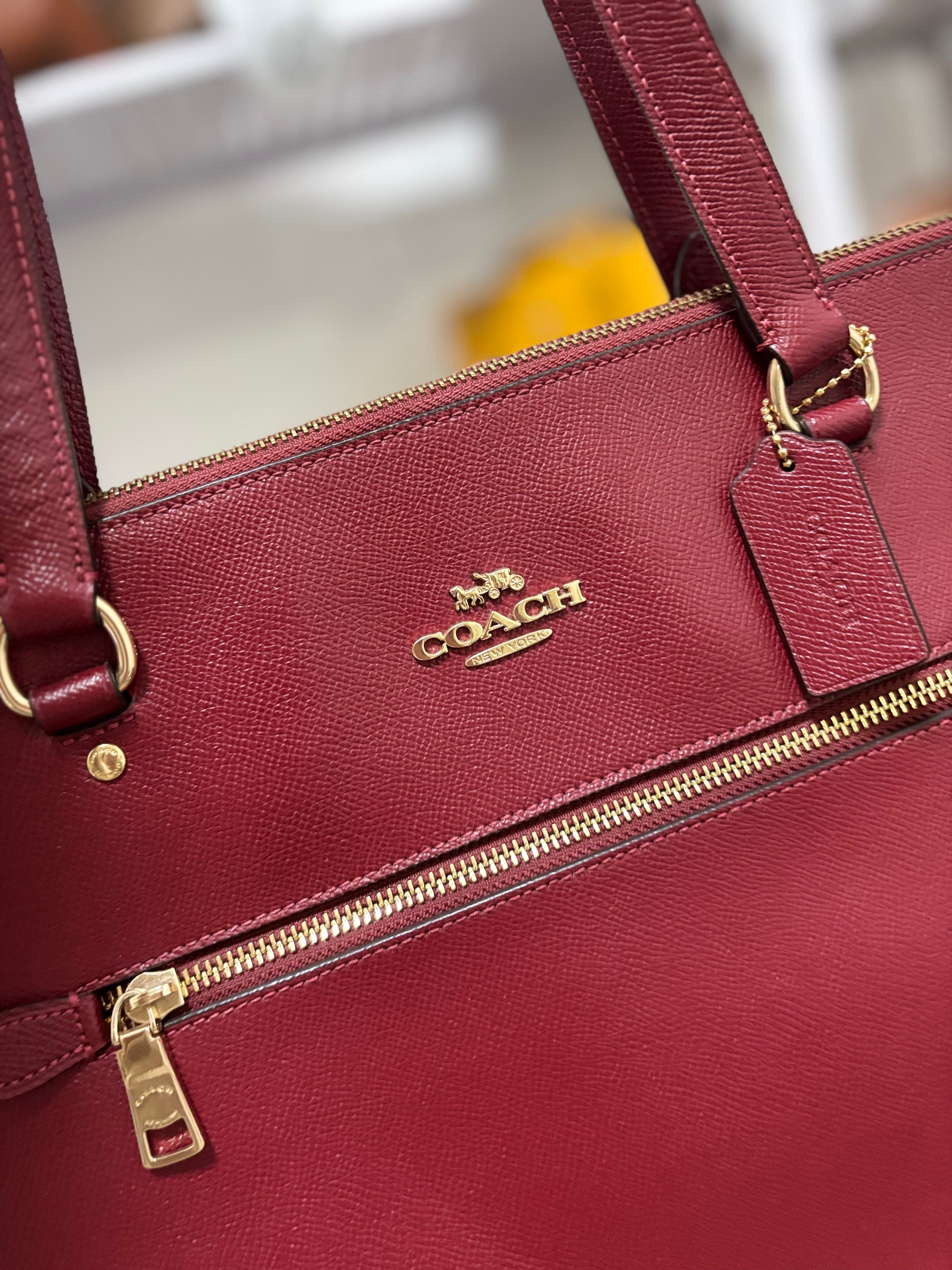 COACH Gallery Tote - Maroon