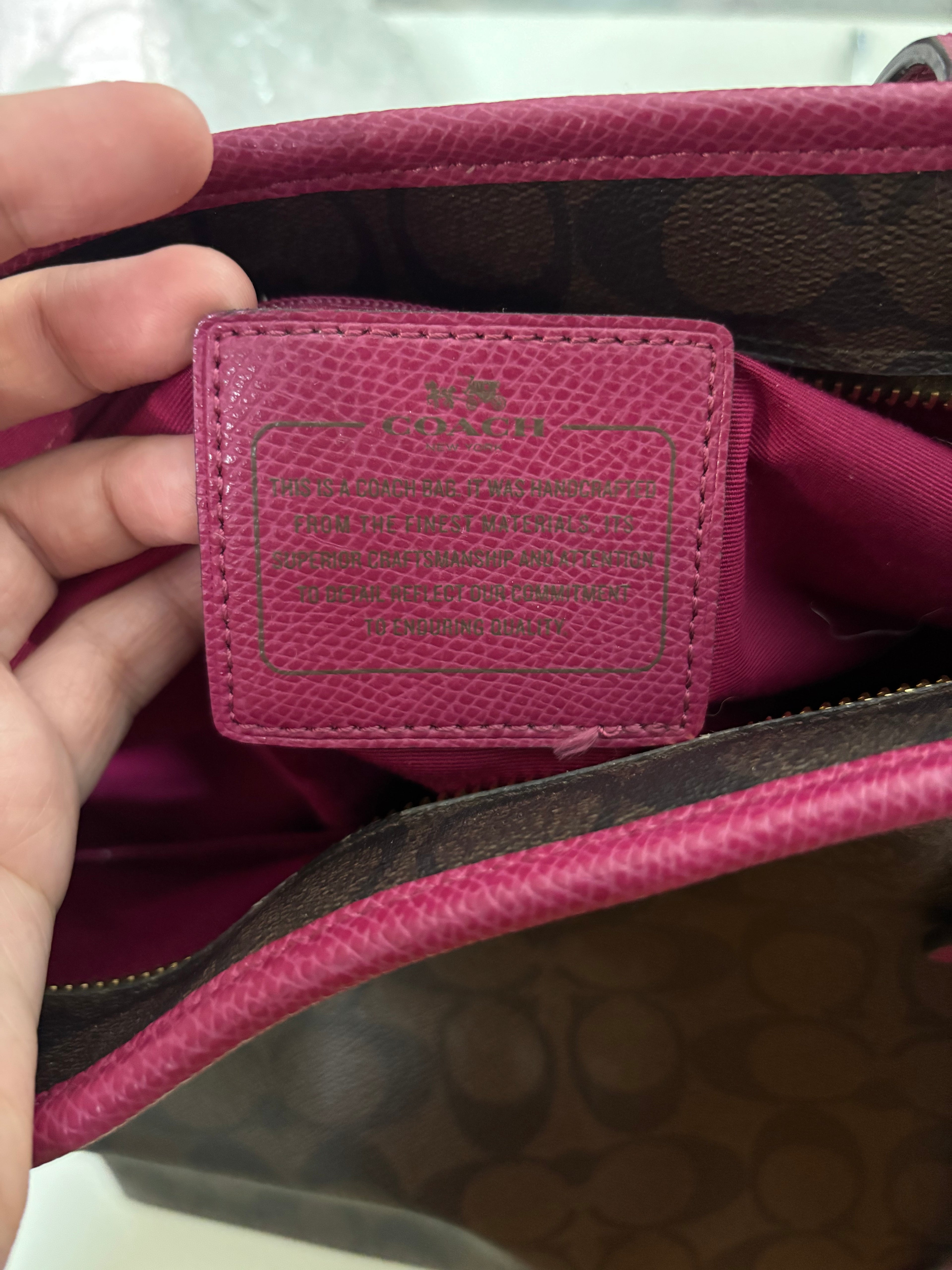 COACH City Zip Tote - Mahogany/Purple