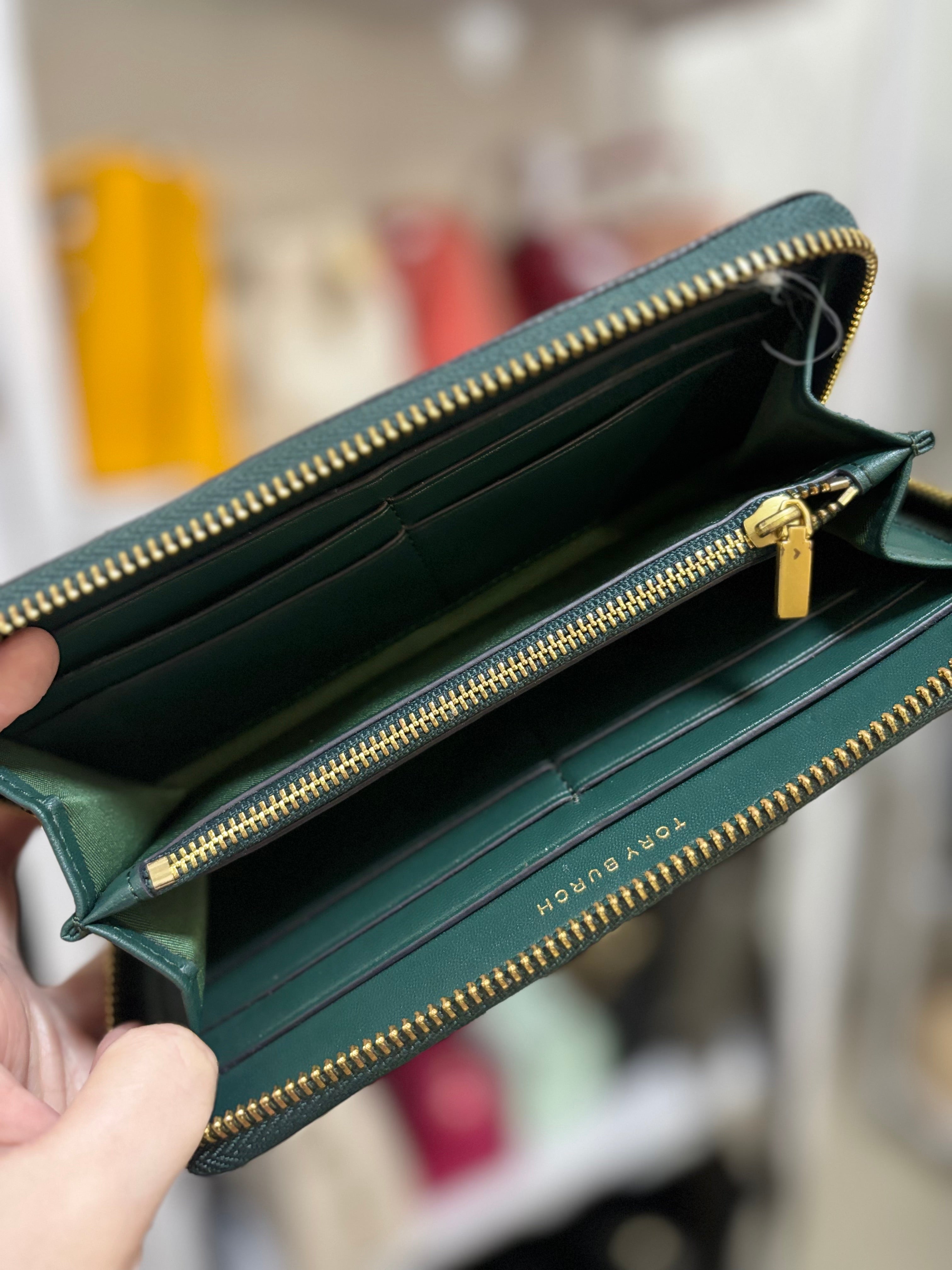 TORY BURCH Fleming Soft Zip Continental Wallet