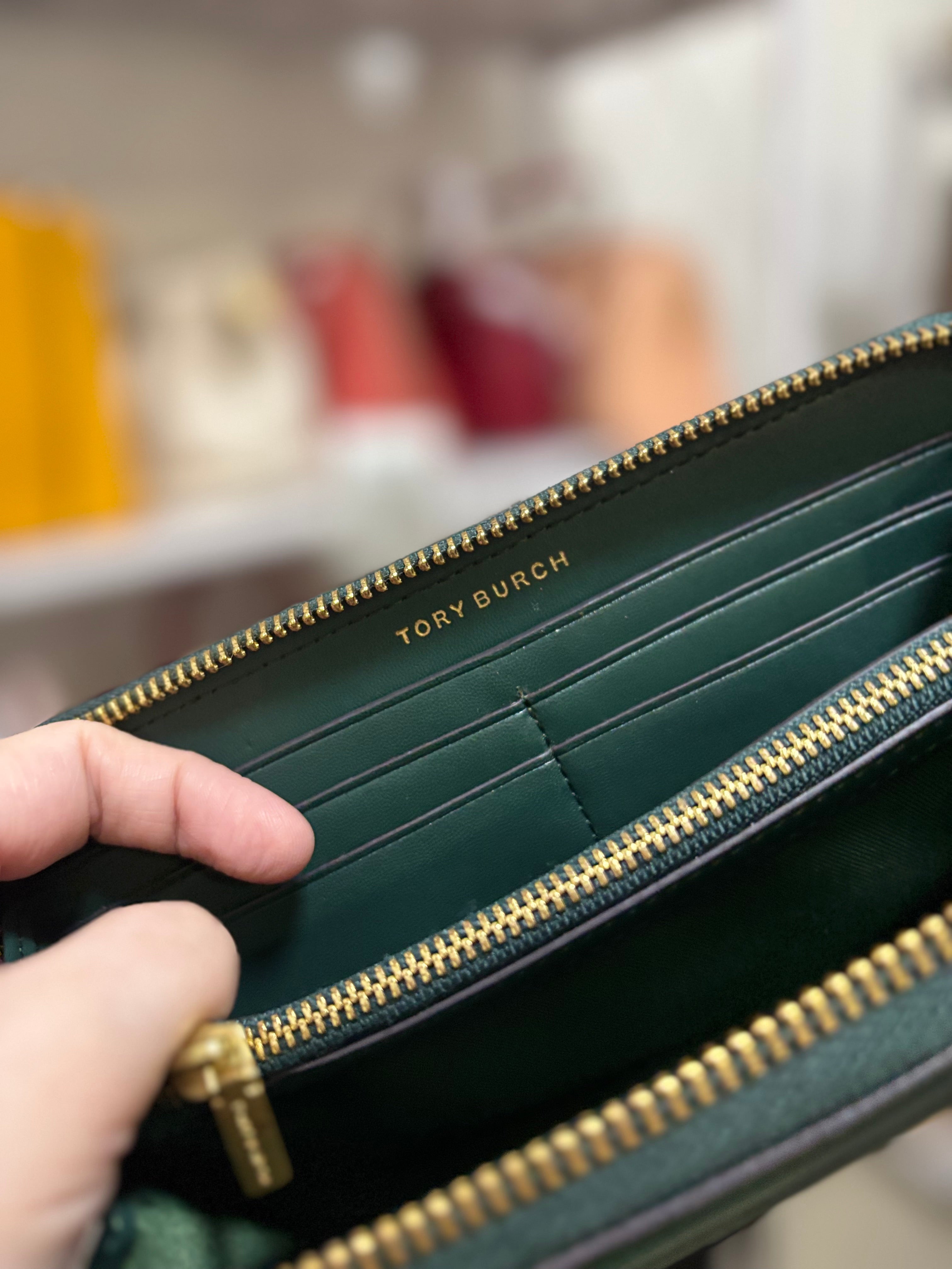 TORY BURCH Fleming Soft Zip Continental Wallet