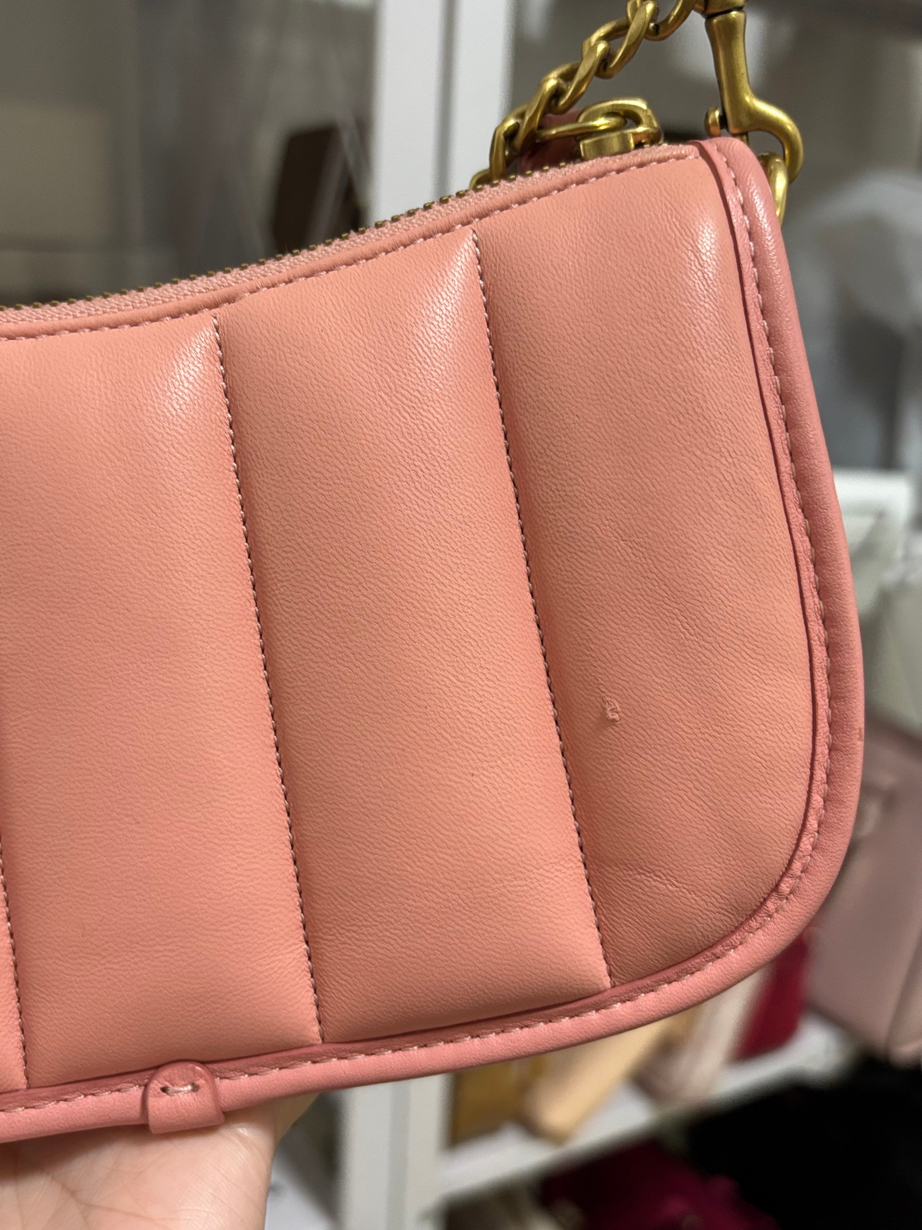 COACH Swinger 20 With Quilting