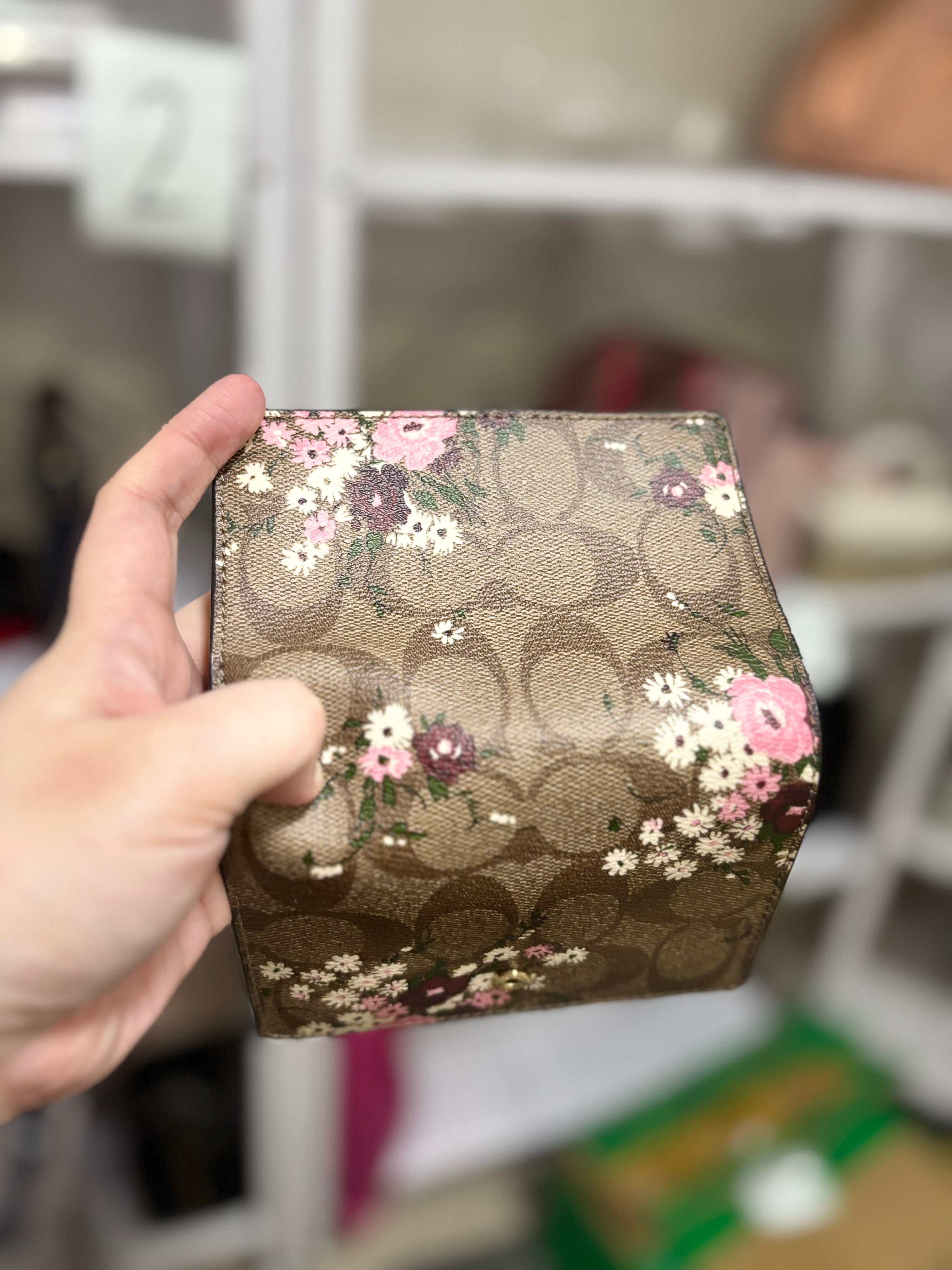 COACH Medium Corner Zip Bifold Wallet - Floral