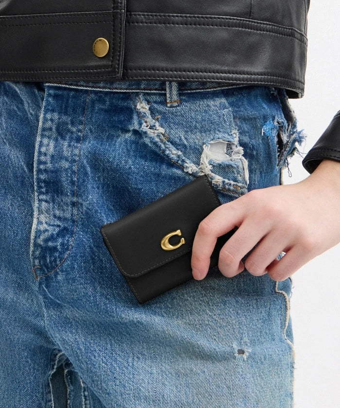 COACH Essential Card Holder Wallet